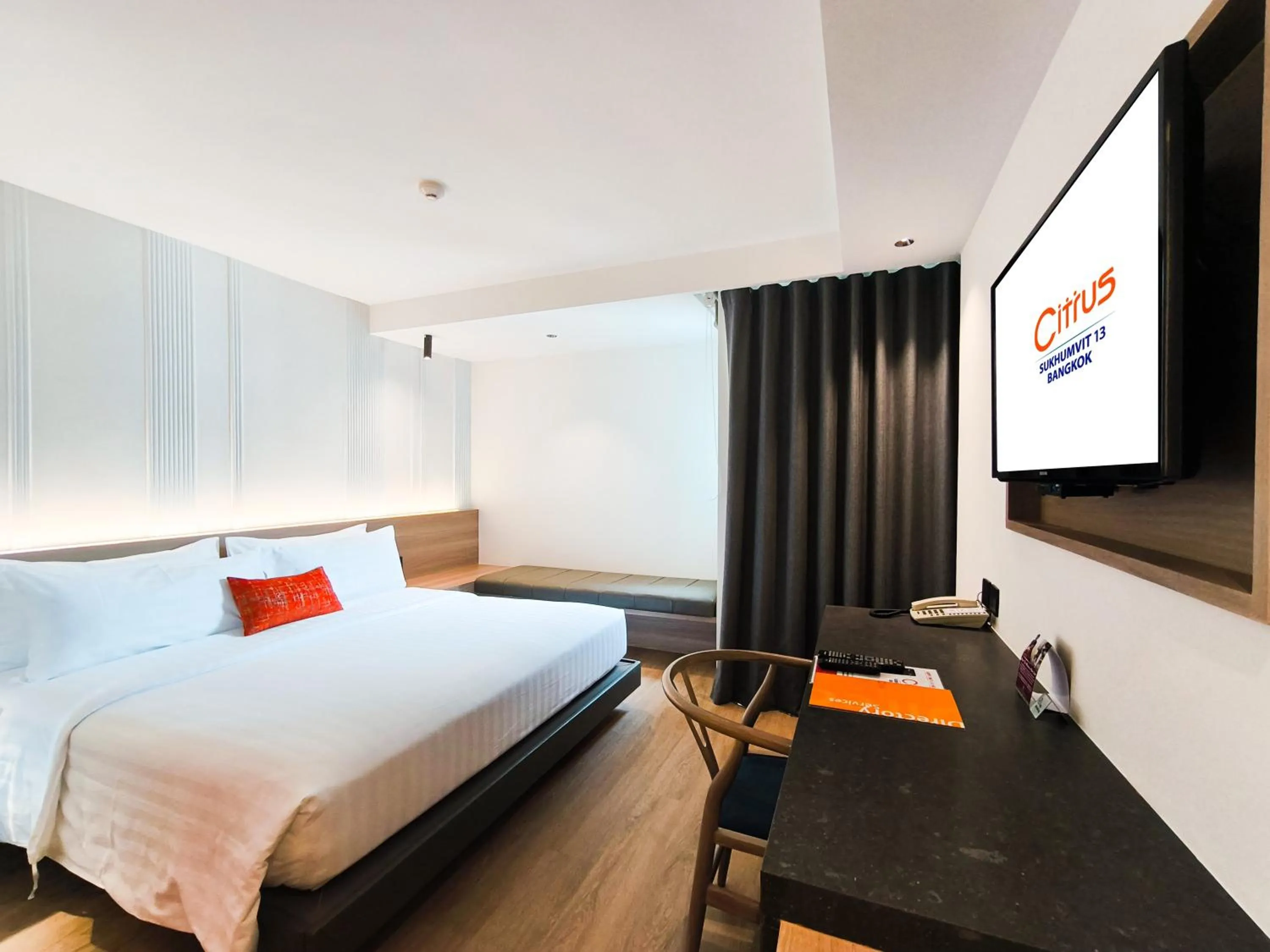 Bed in Citrus Sukhumvit 13 Nana Bangkok by Compass Hospitality - Newly Renovated
