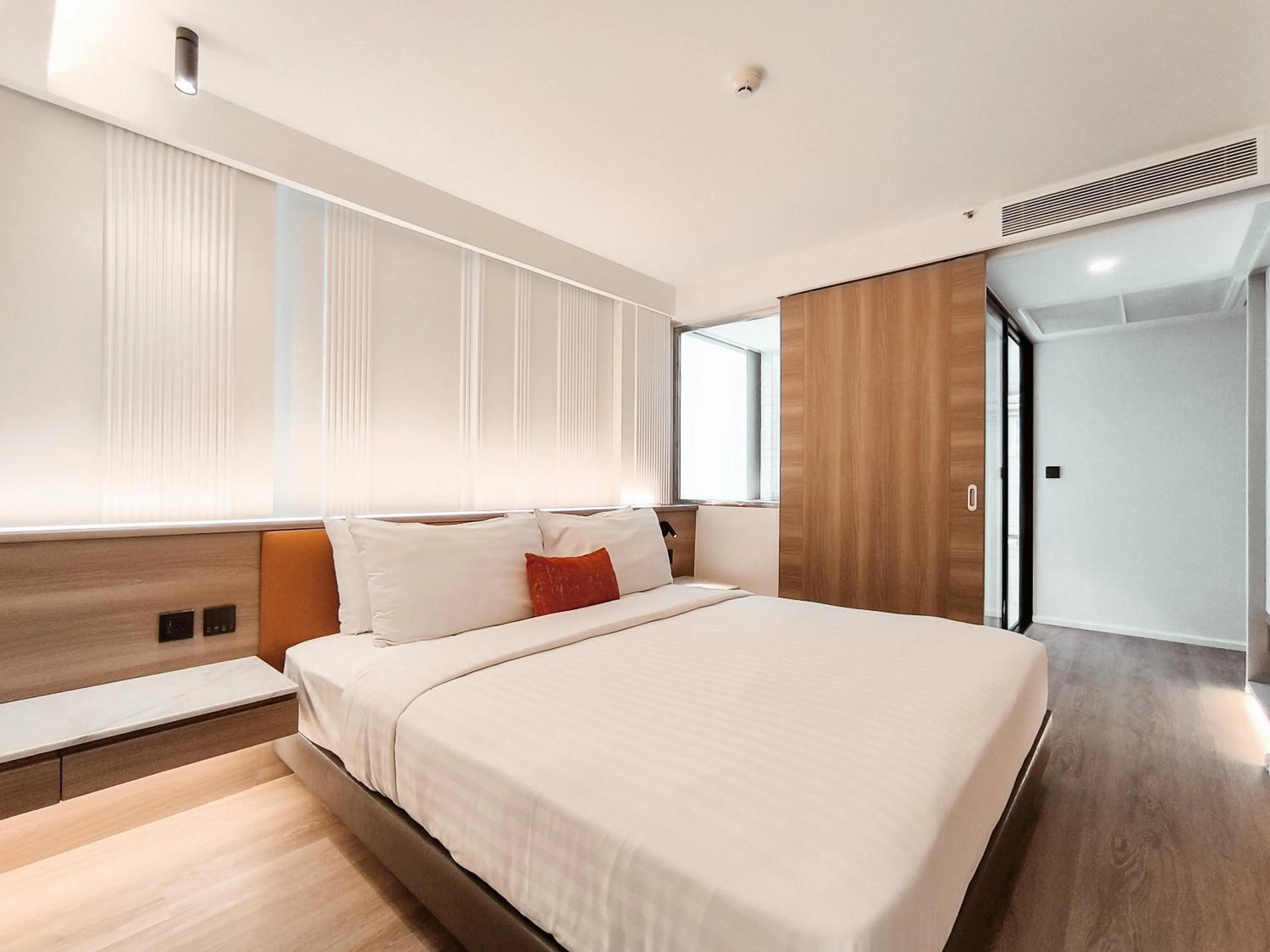 Bedroom, Bed in Citrus Sukhumvit 13 Nana Bangkok by Compass Hospitality - Newly Renovated