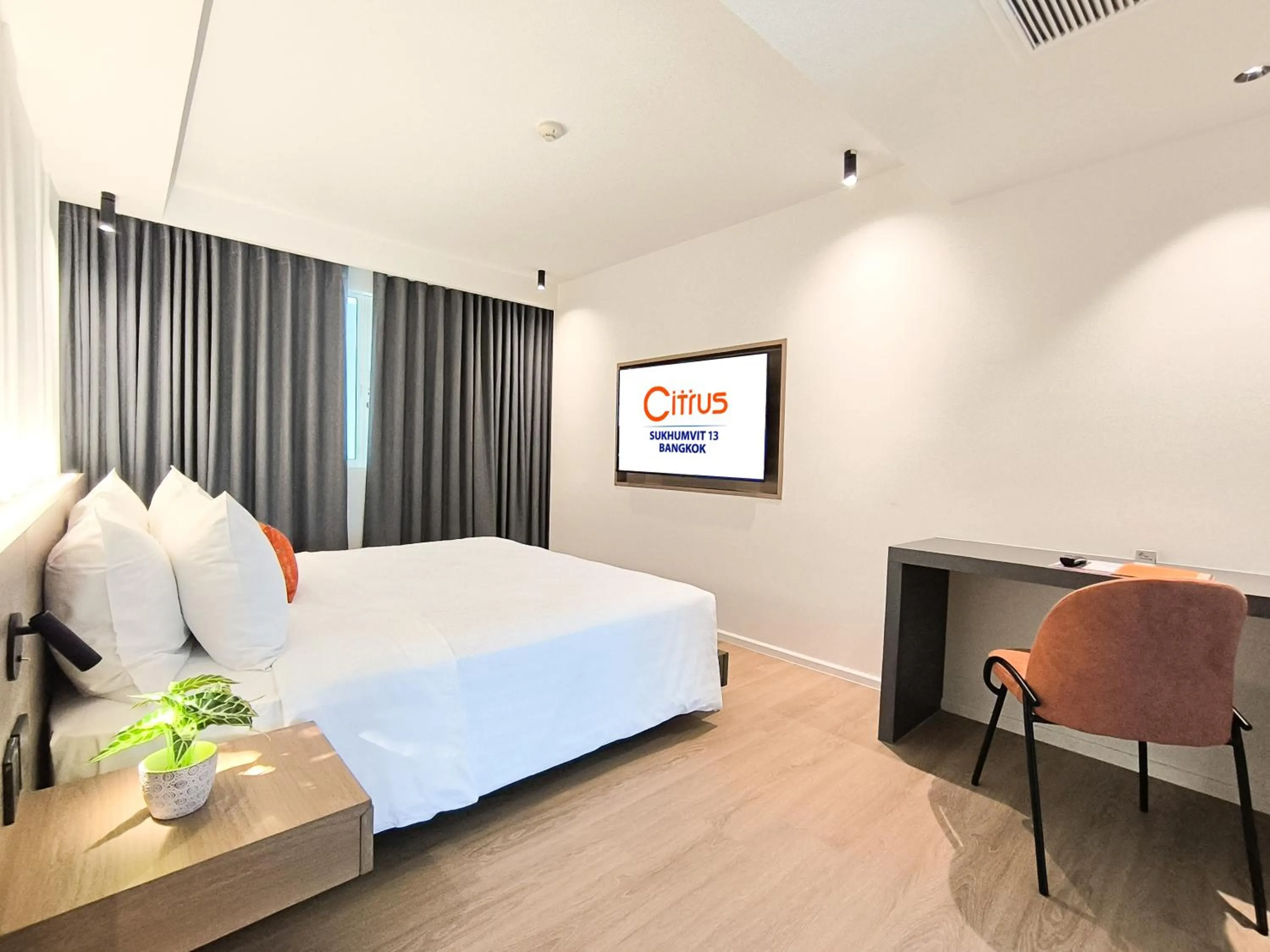 Bedroom, Bed in Citrus Sukhumvit 13 Nana Bangkok by Compass Hospitality - Newly Renovated