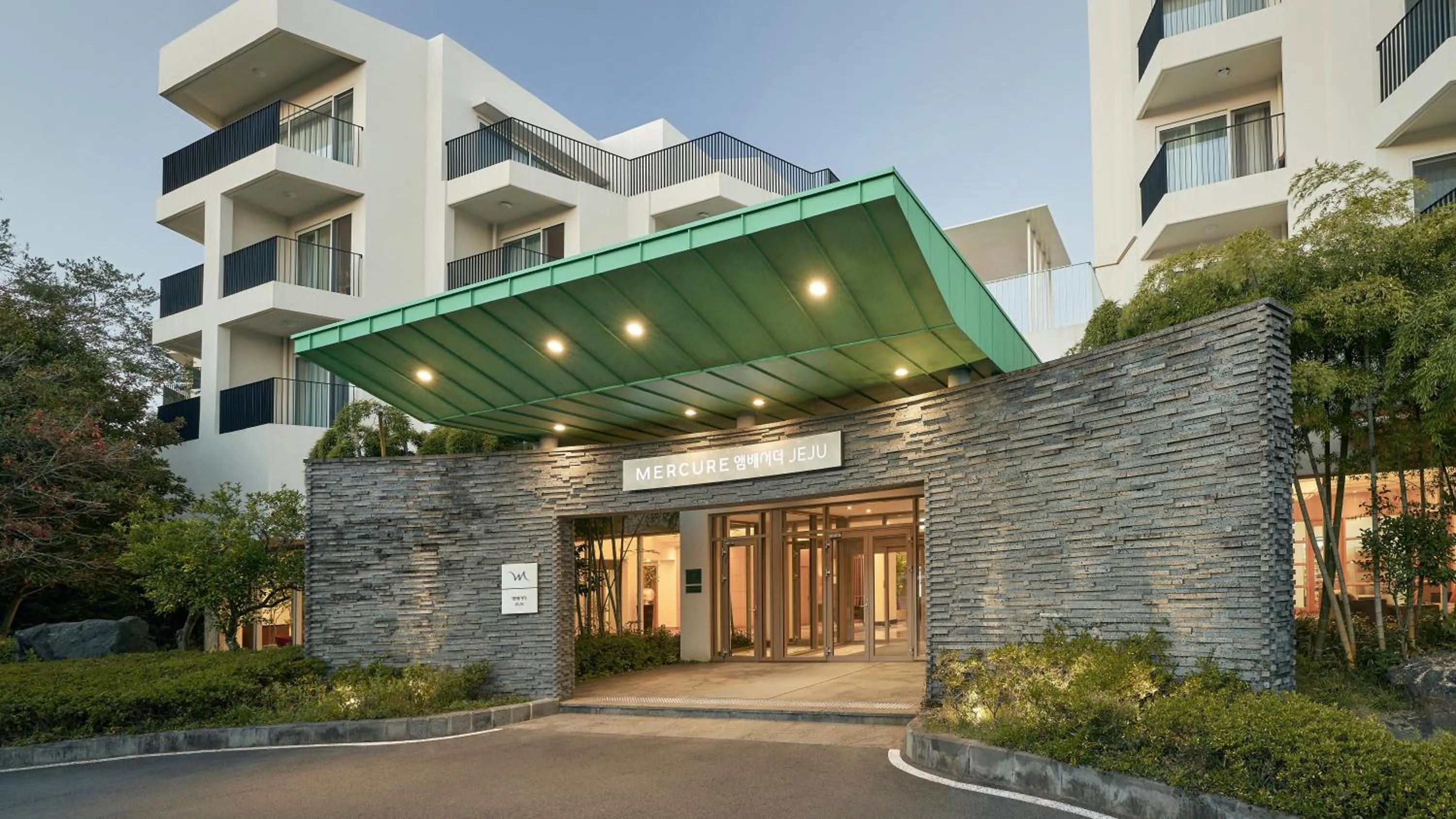 Property building in Mercure Ambassador Jeju