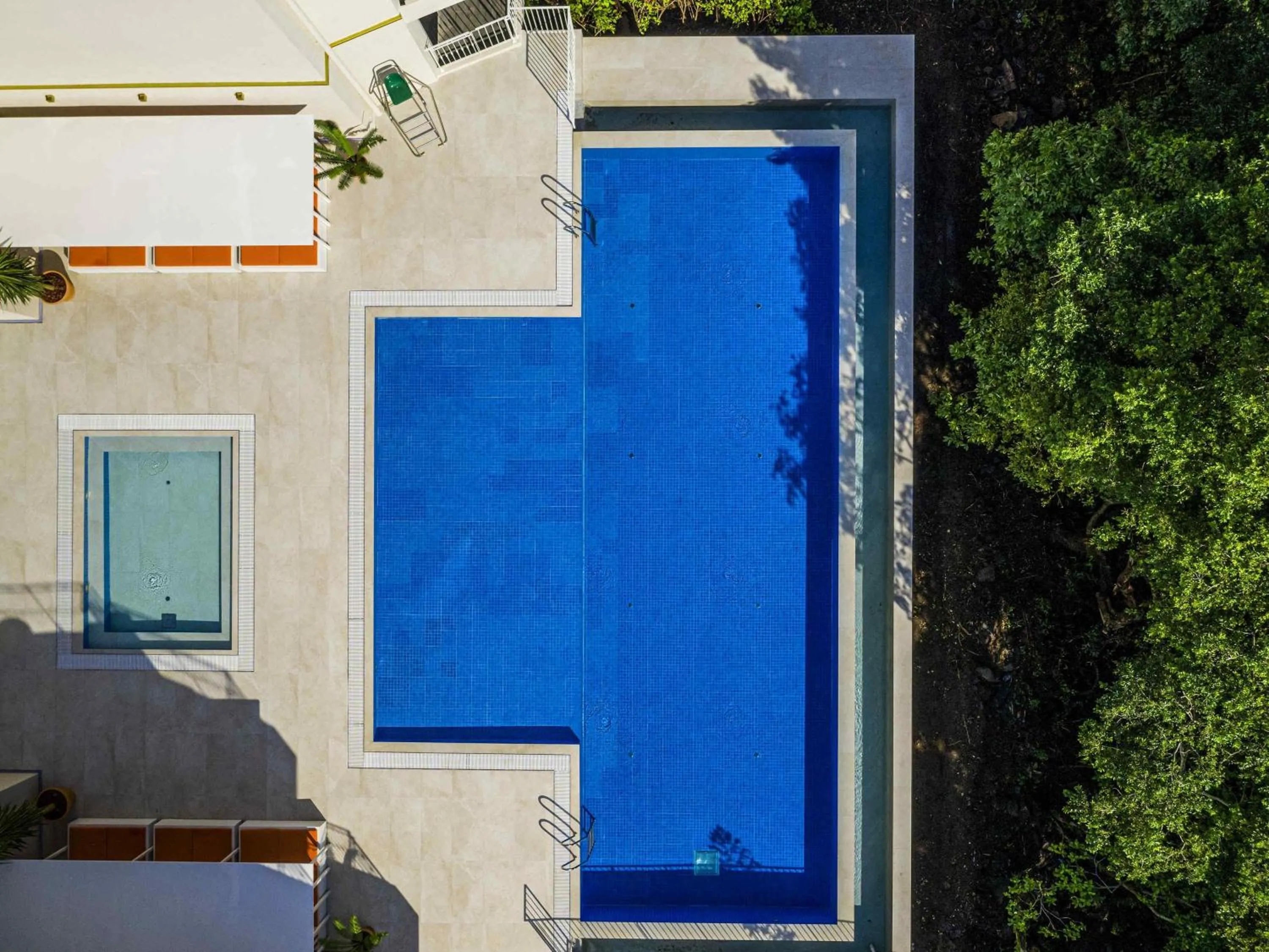 Pool view in Mercure Ambassador Jeju