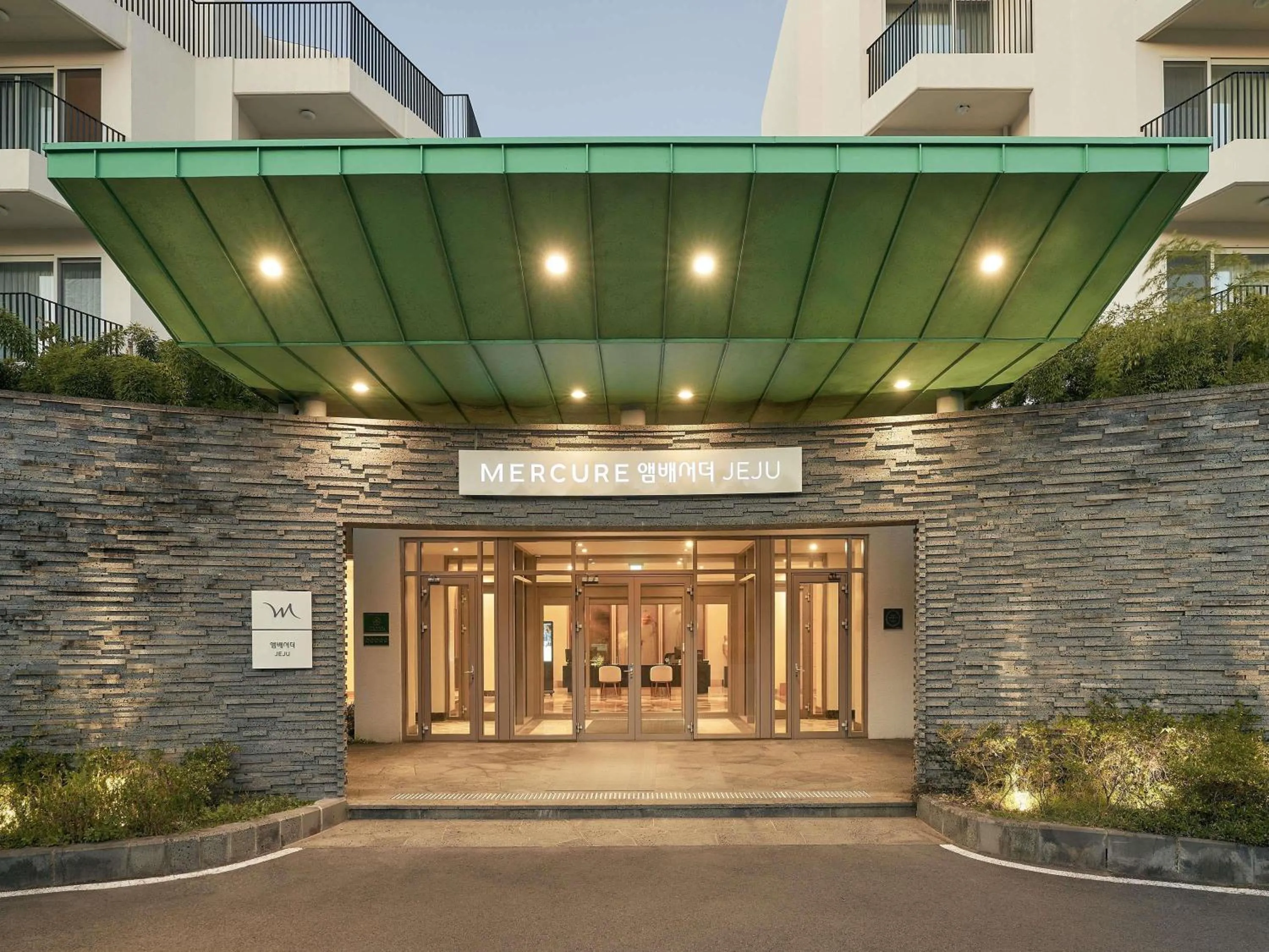 Property building in Mercure Ambassador Jeju