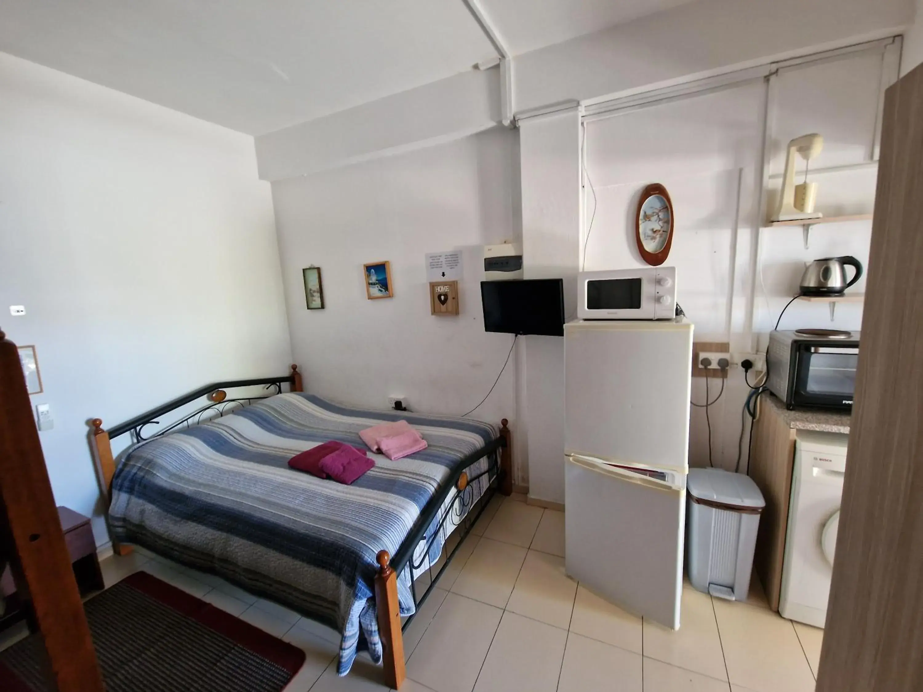 Apartment (2 Adults + 2 Children) - single occupancy in Nicosia rooms Studios Apartment (2 Adults + 2 Children) - single occupancy in Nicosia rooms Studios