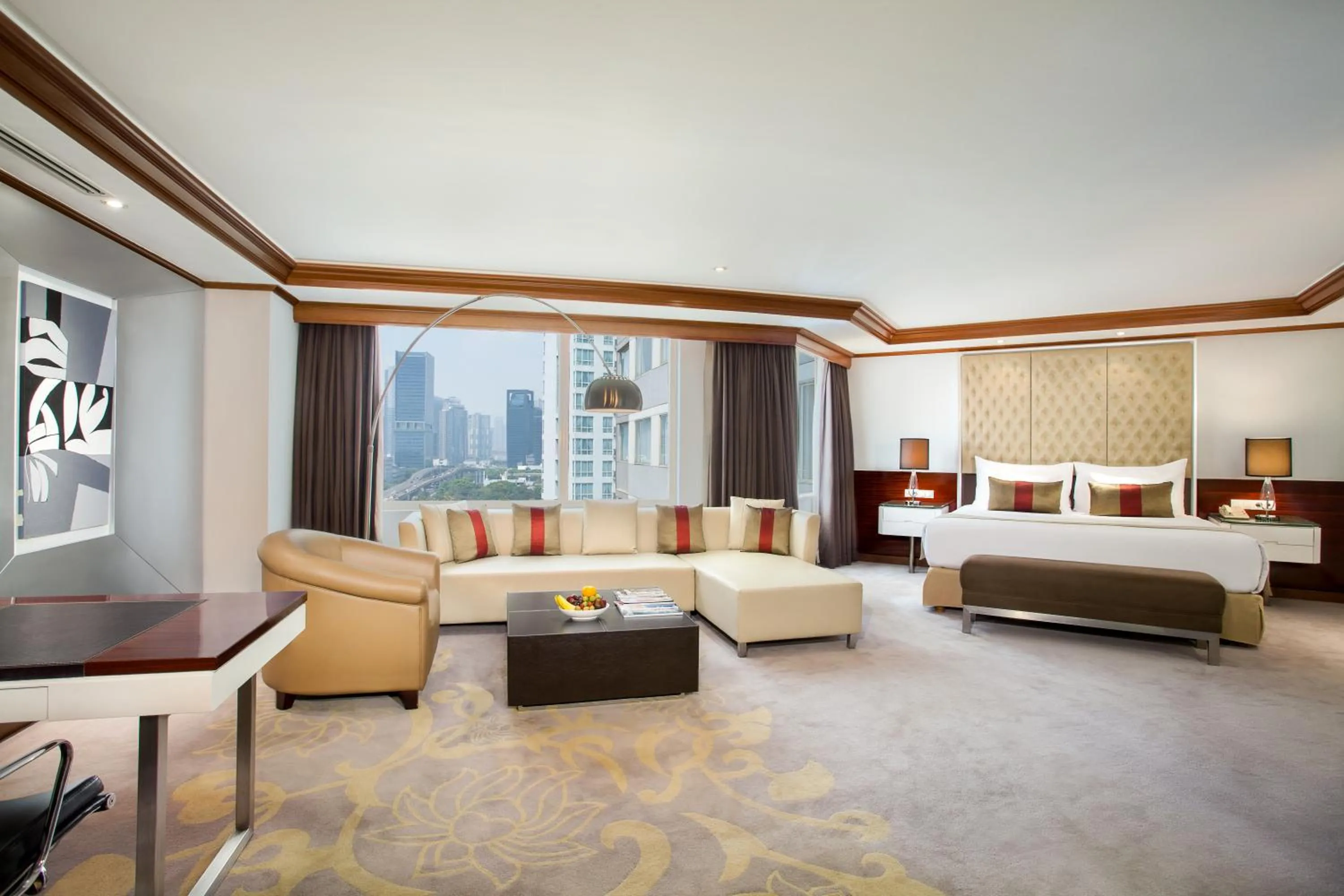 Seating area, Bed in Wyndham Casablanca Jakarta