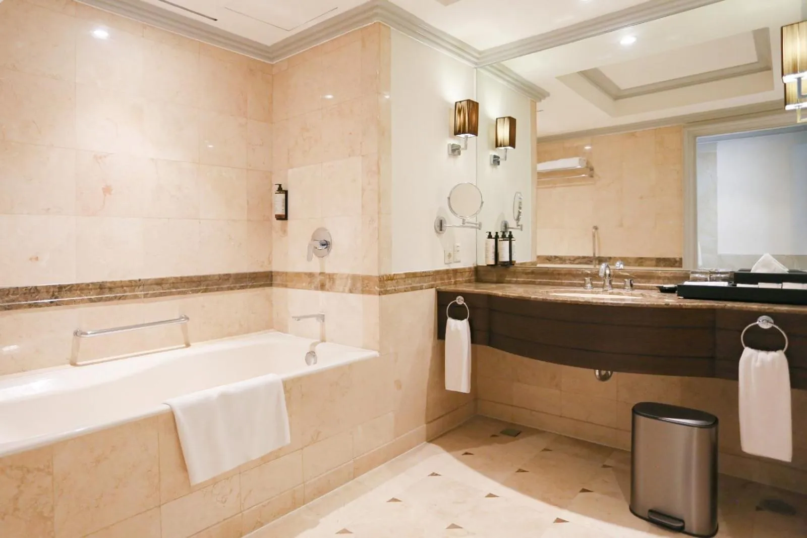 Bathroom in Wyndham Casablanca Jakarta