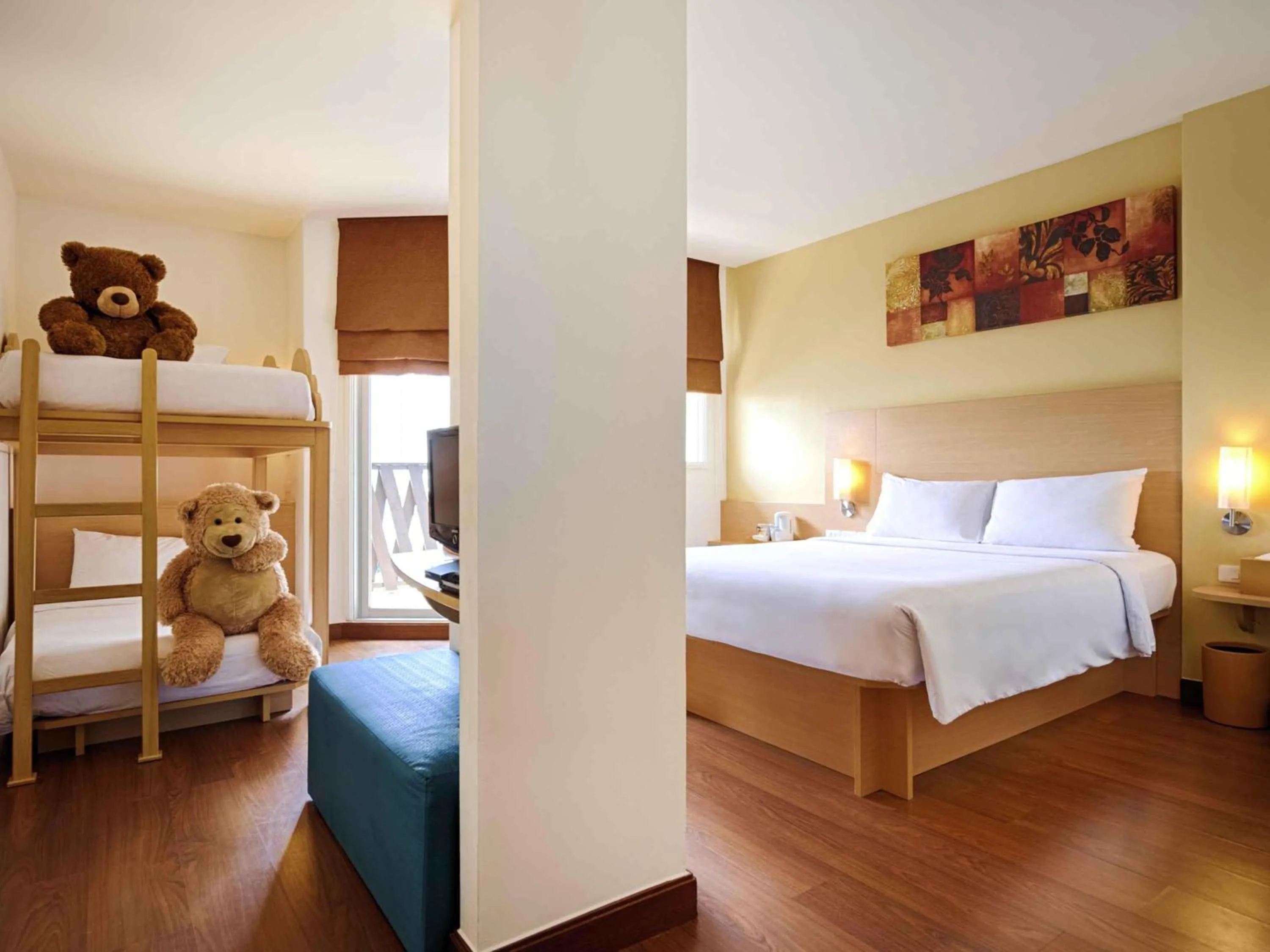 Bedroom, Bed in Ibis Pattaya