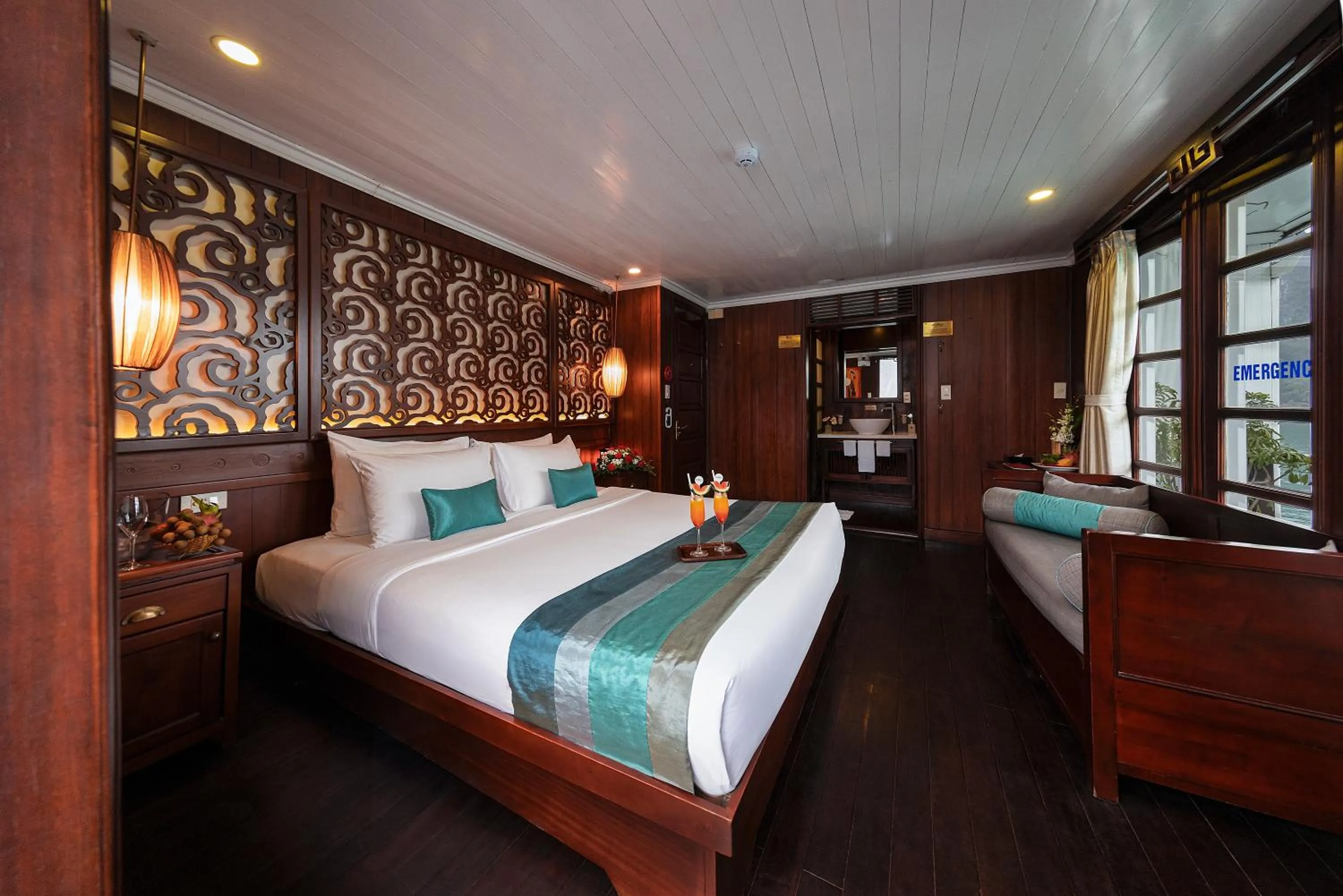 Area and facilities, Bed in Bhaya Halong Cruises