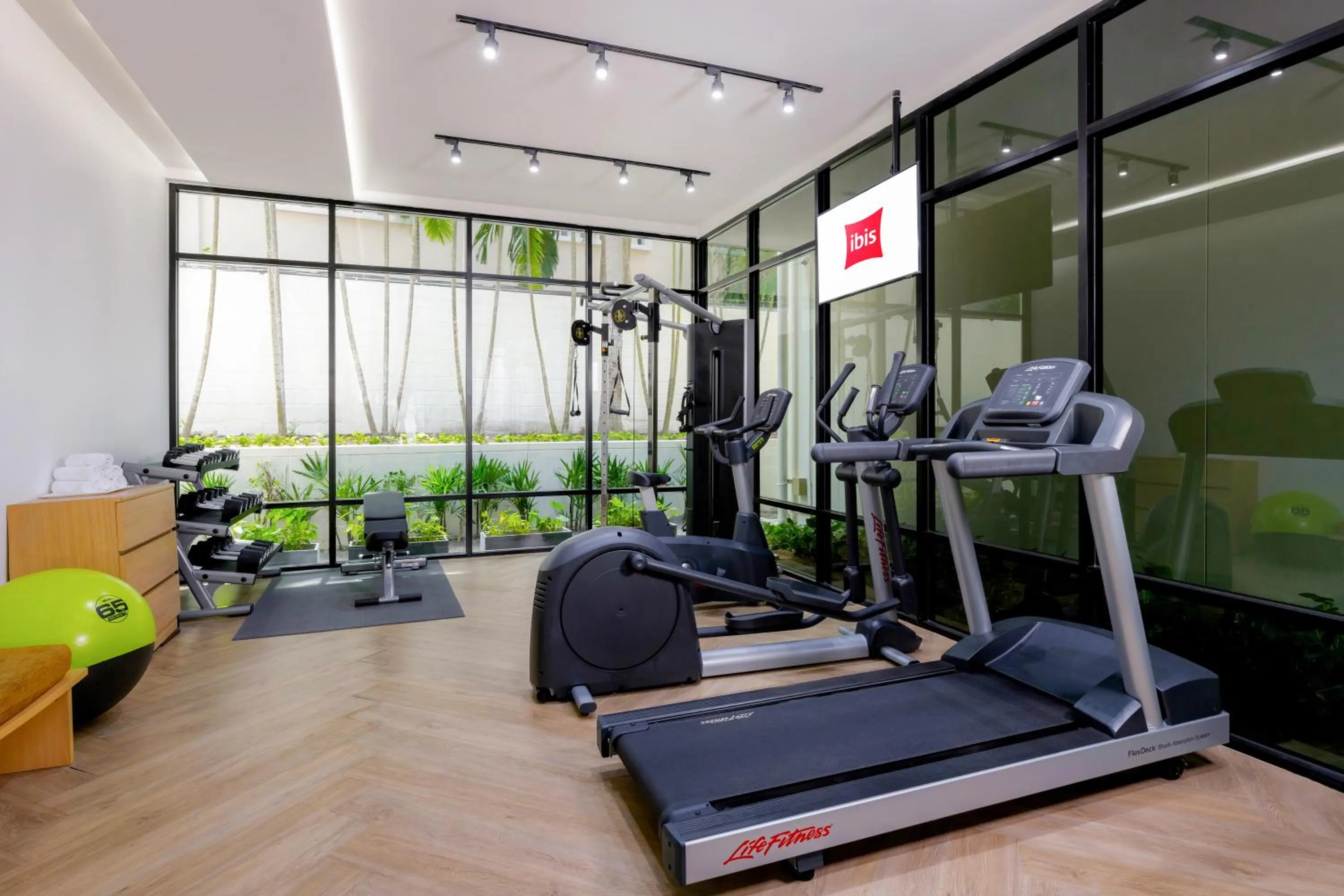 Fitness centre/facilities in ibis Samui Bophut Hotel