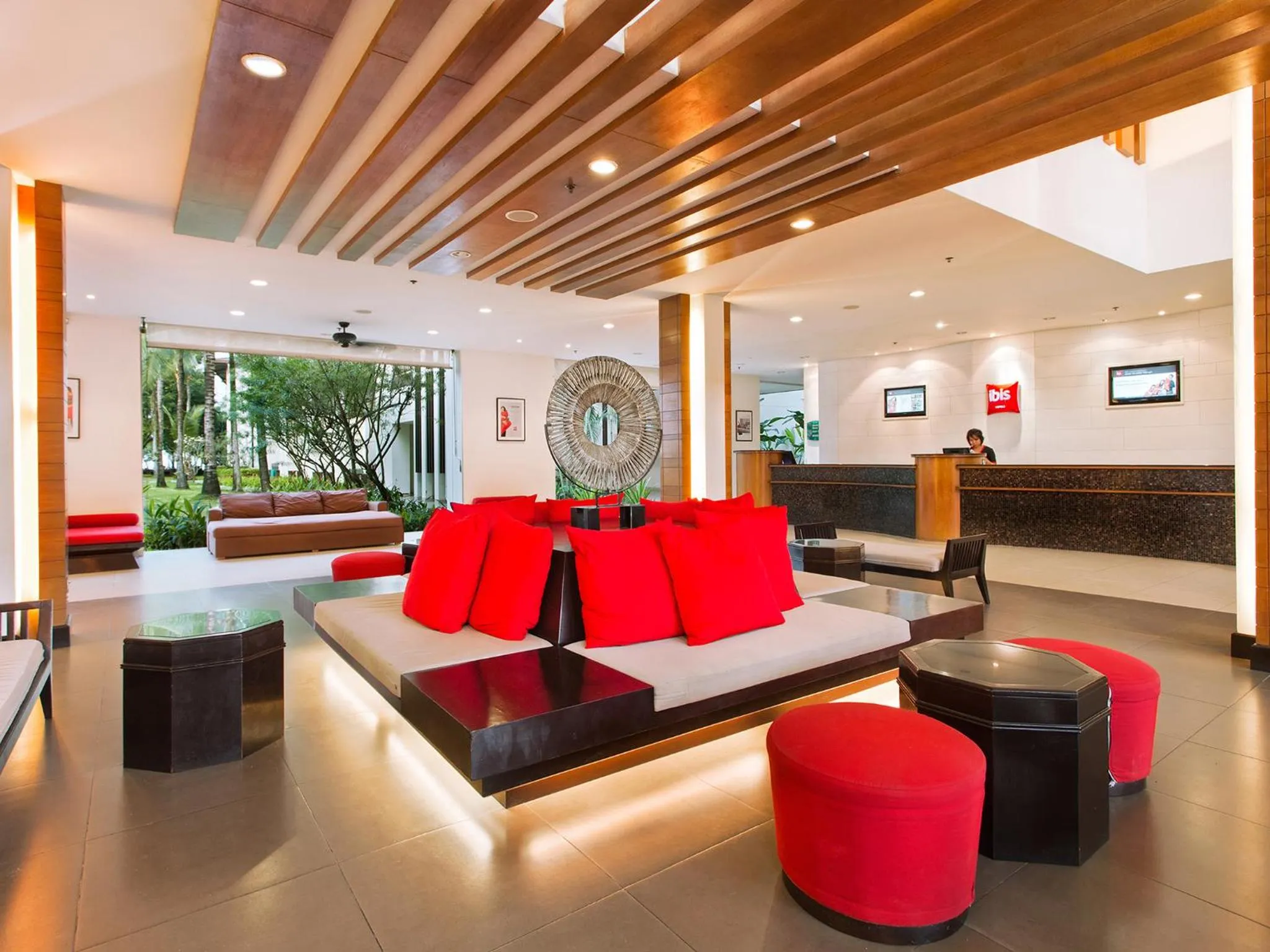 Lobby or reception in ibis Samui Bophut Hotel