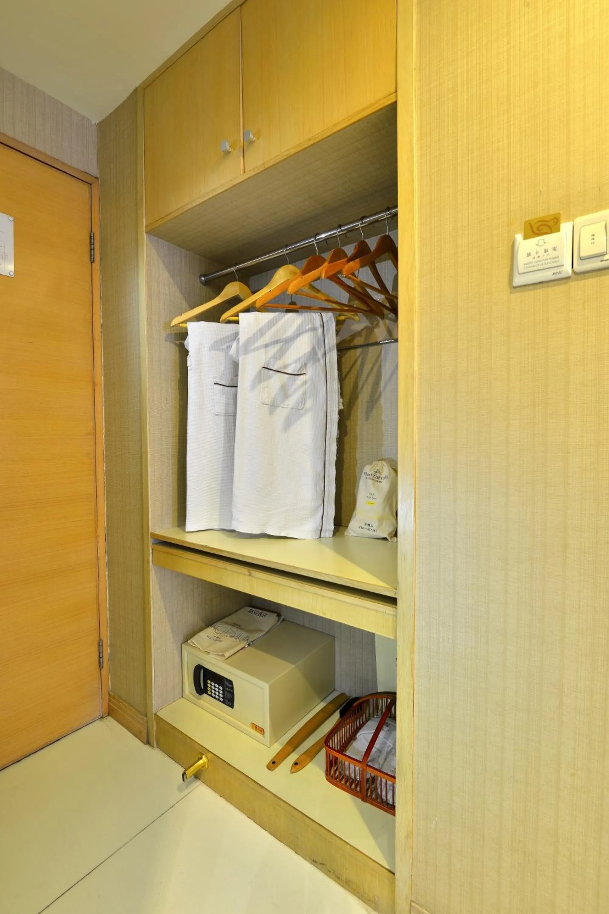 Bedroom in Shenzhen Sunon Hotel,Dongmen (Formerly Sunon Holiday Villa Hotel)