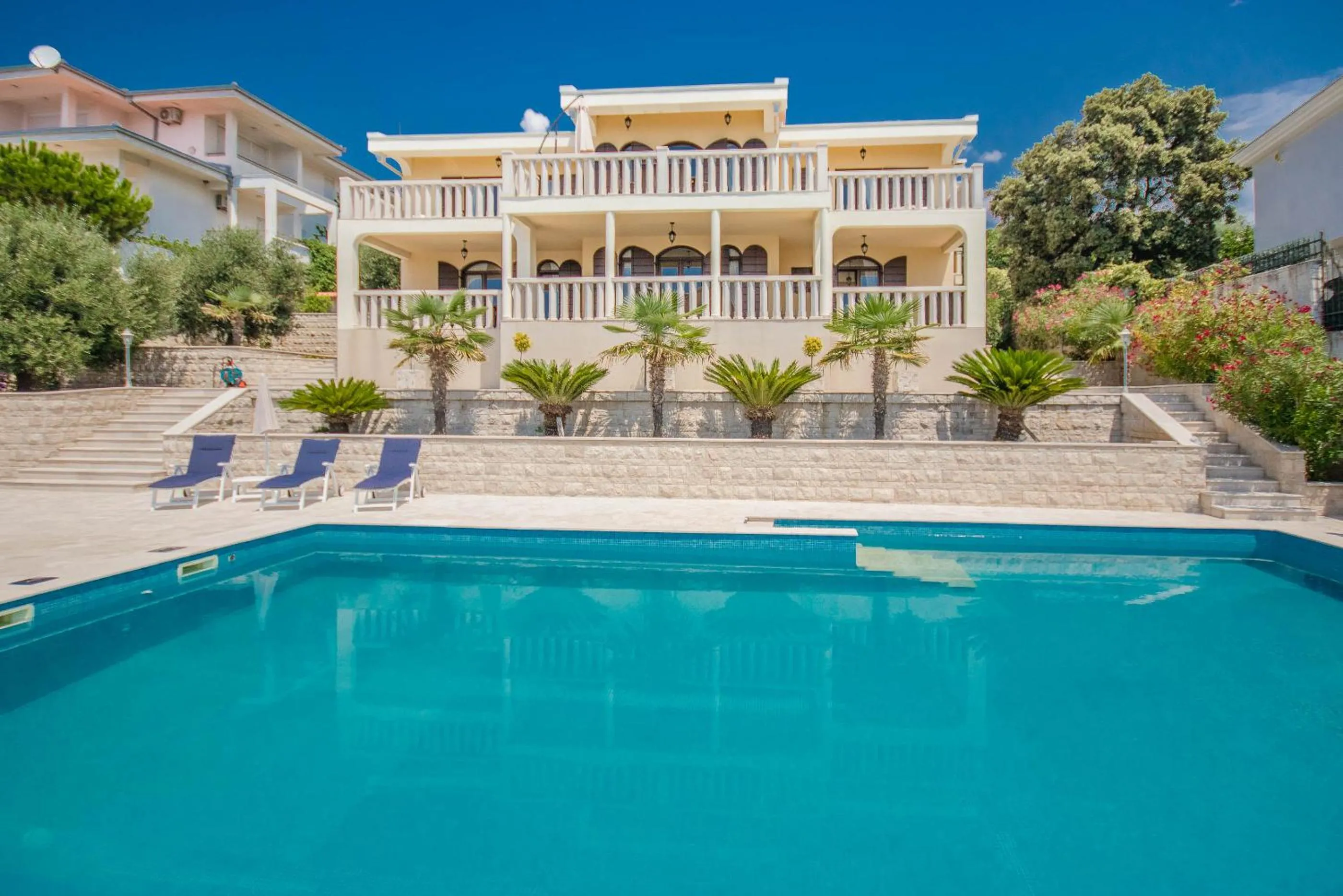 Luxury Villa Alena