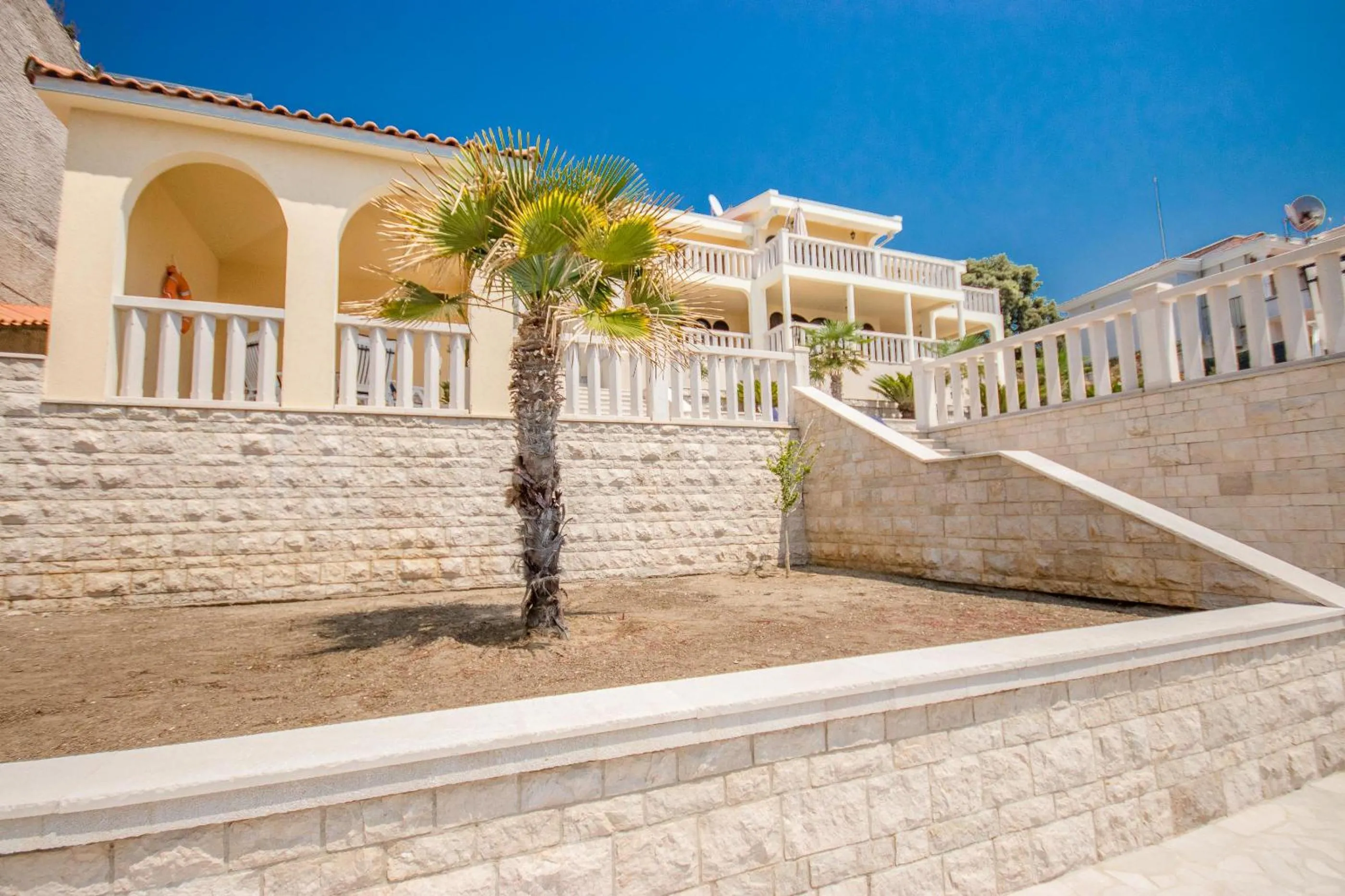 Luxury Villa Alena