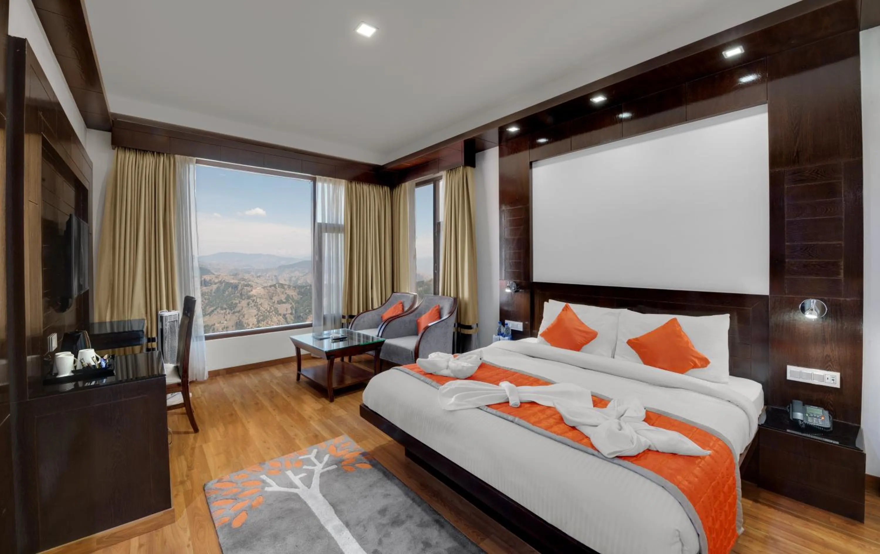 Double Room with Mountain View in Hotel The Twin Towers