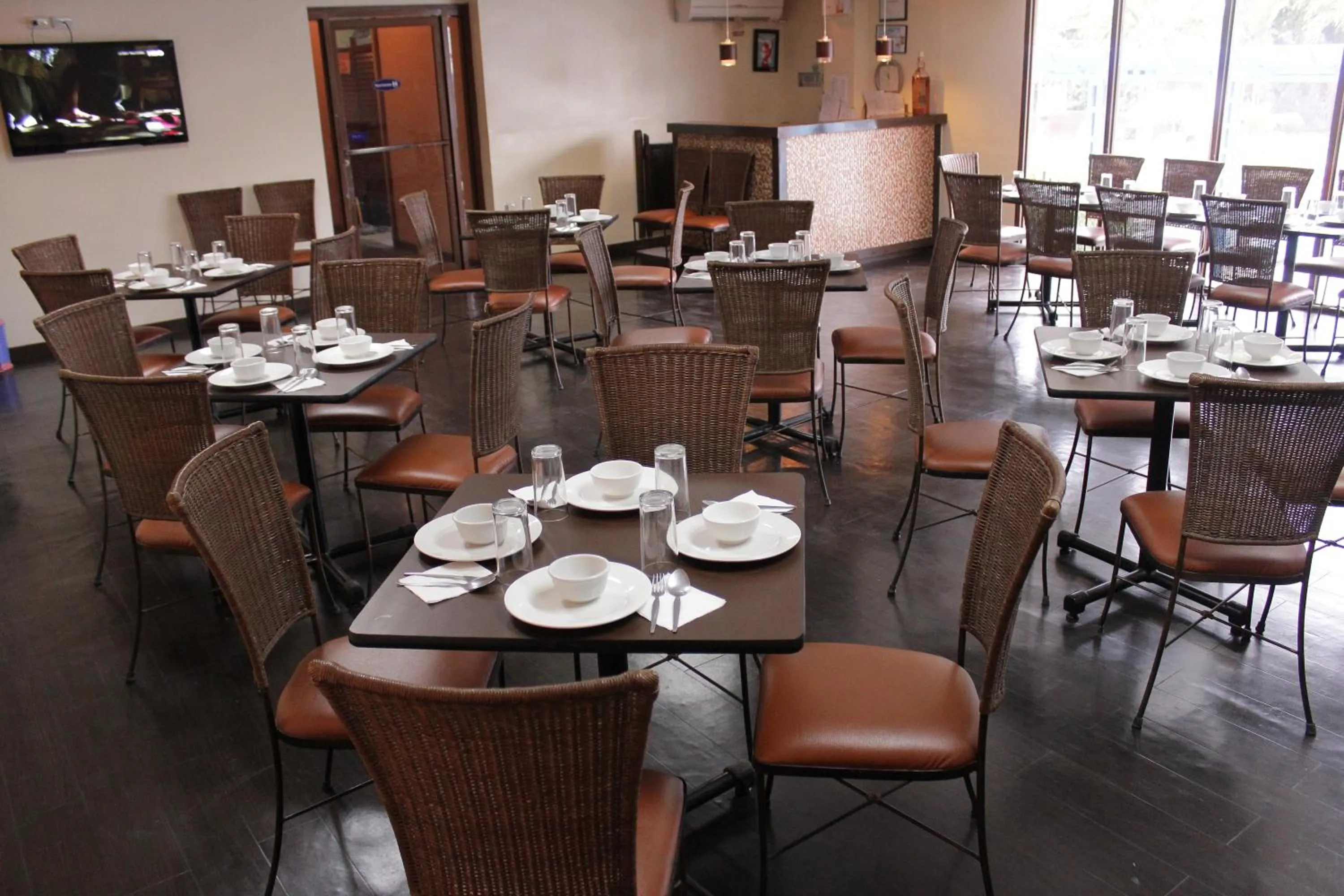 Restaurant/places to eat in Riverview Resort and Conference Center