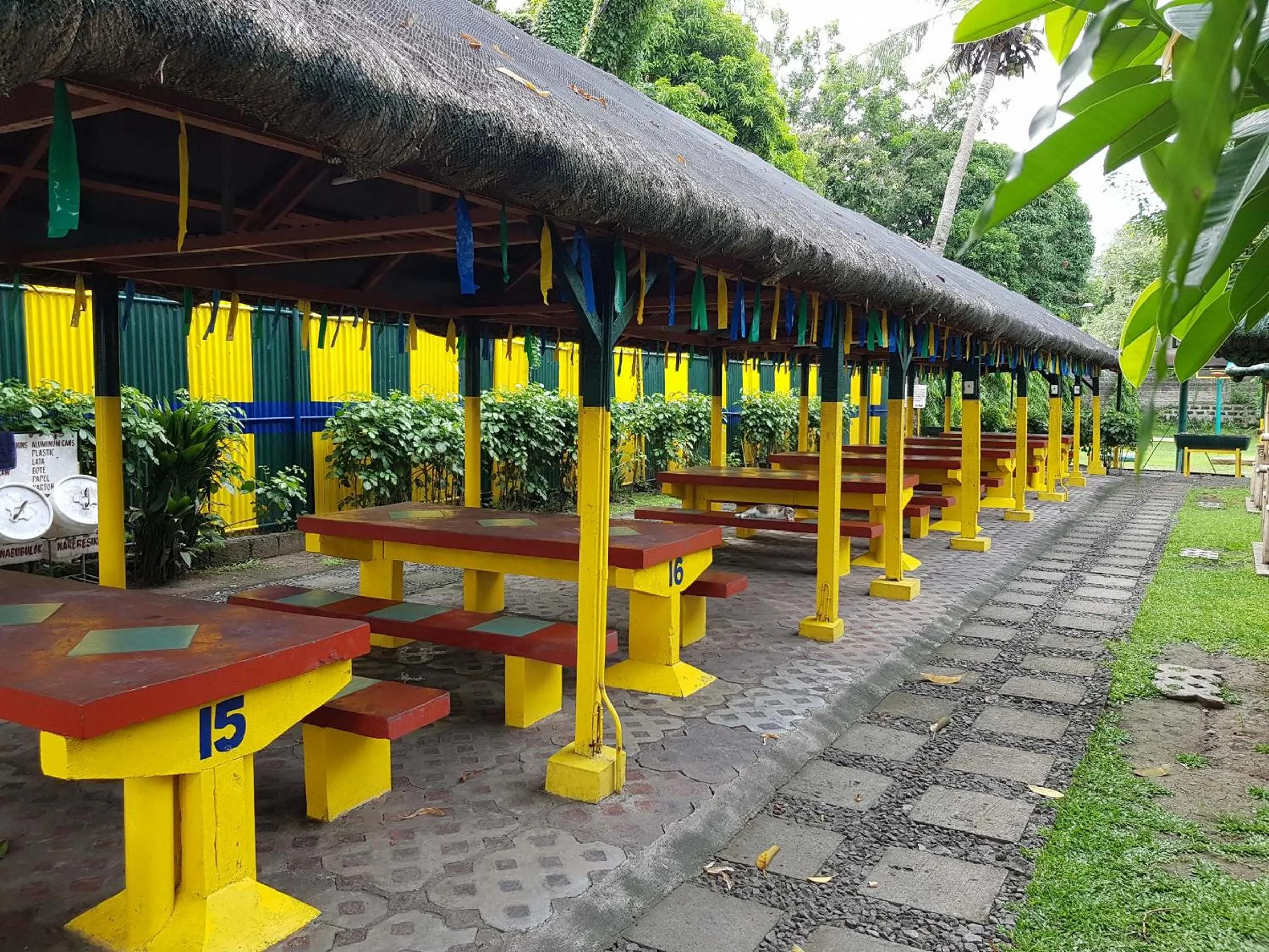 Property building in Riverview Resort and Conference Center