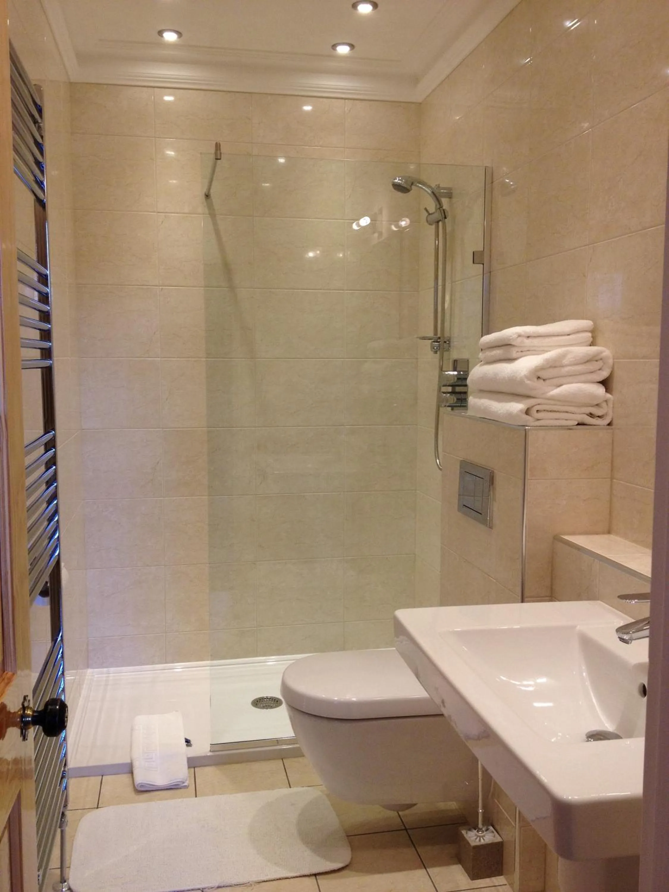 Bathroom in Ascot House