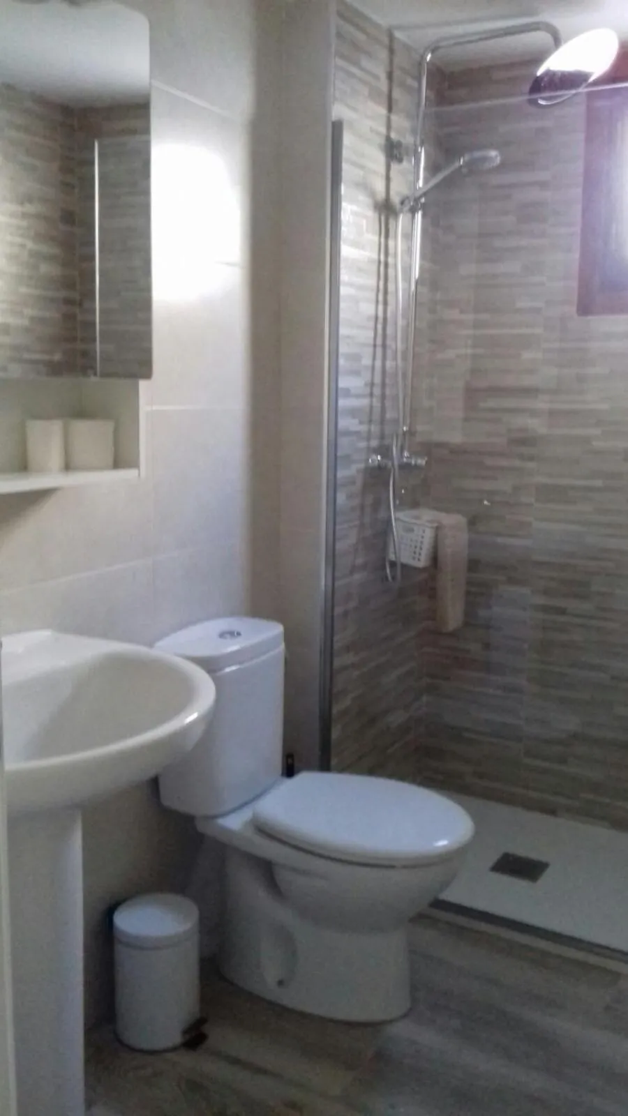 Bathroom in Pompeyos Viviendas Vacacionales