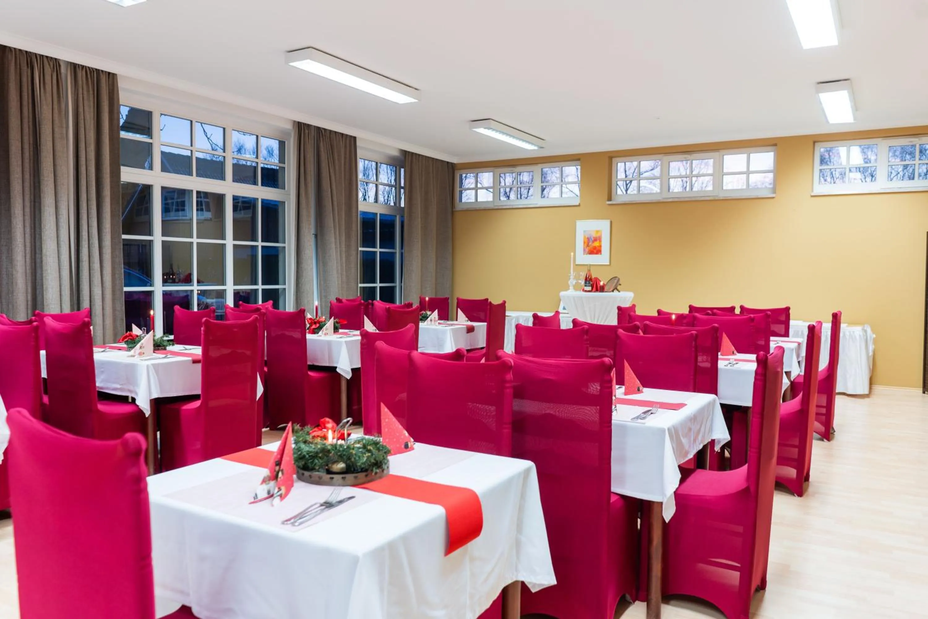 Restaurant/places to eat in Landhotel & Restaurant Kains Hof