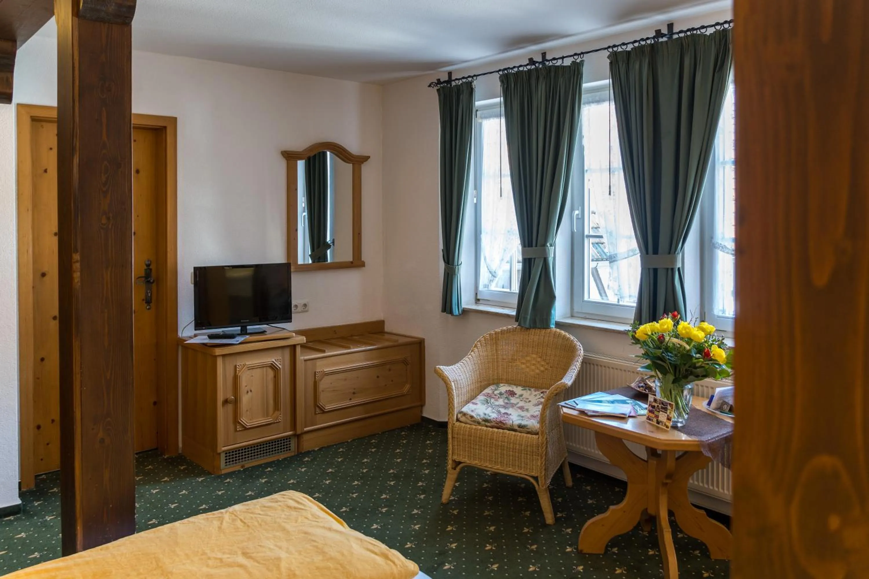 Photo of the whole room in Landhotel & Restaurant Kains Hof