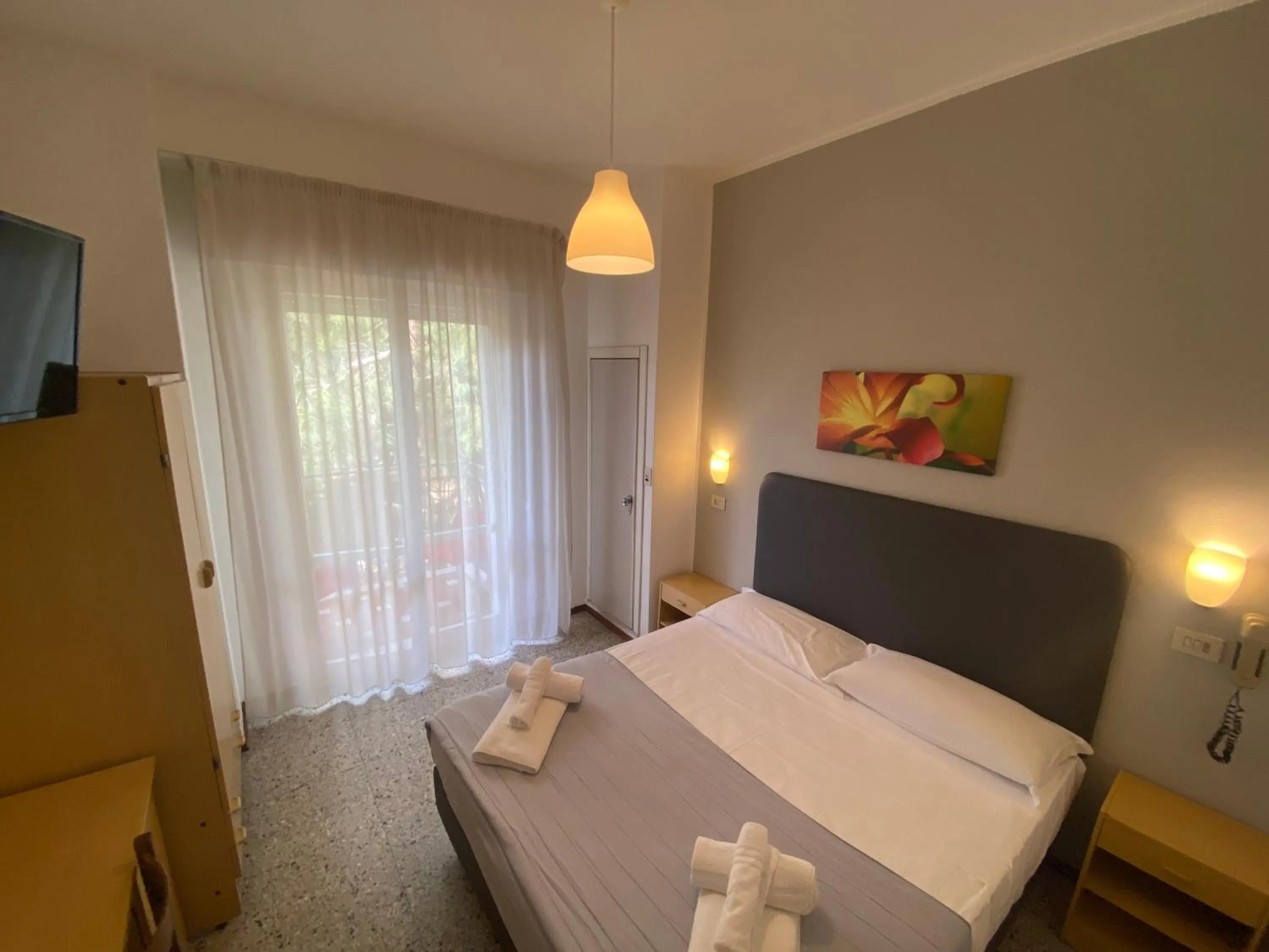 Bed in Hotel Ausonia B&B RiMiNi