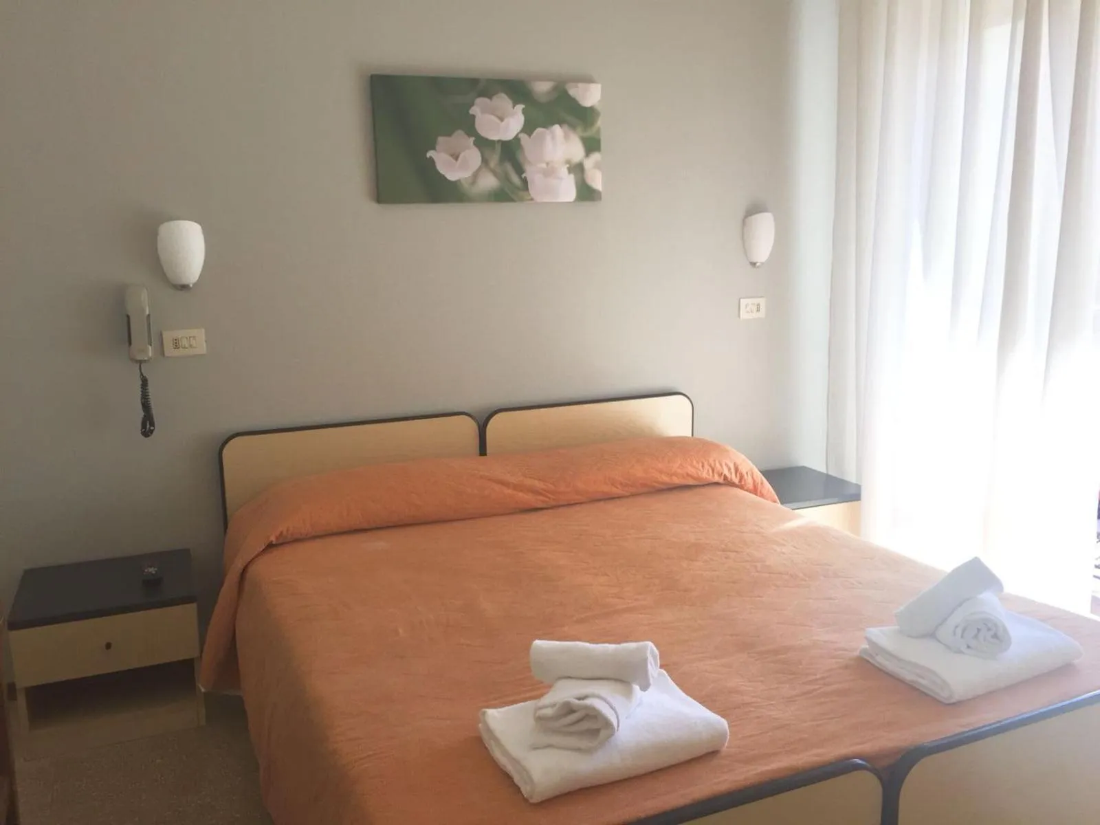 Photo of the whole room, Bed in Hotel Ausonia B&B RiMiNi