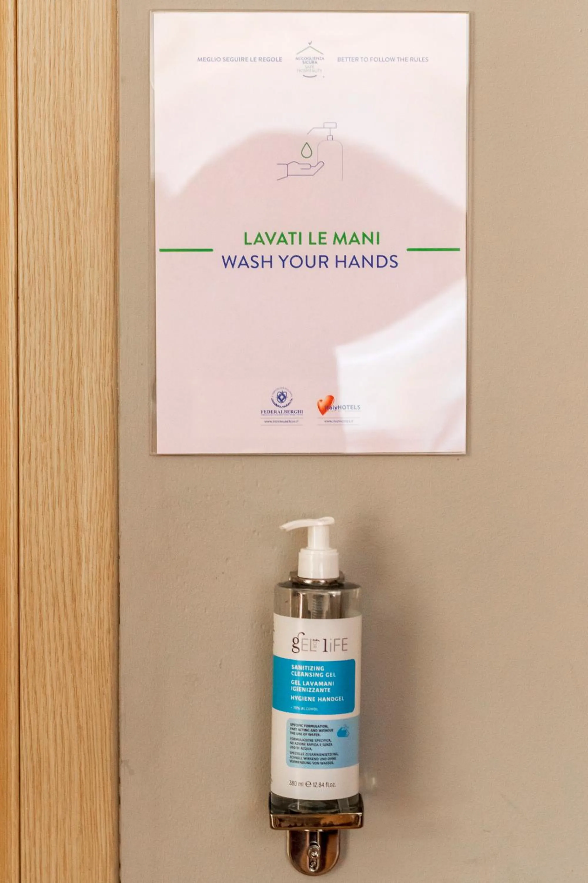 Logo/Certificate/Sign in Hotel Ausonia B&B RiMiNi