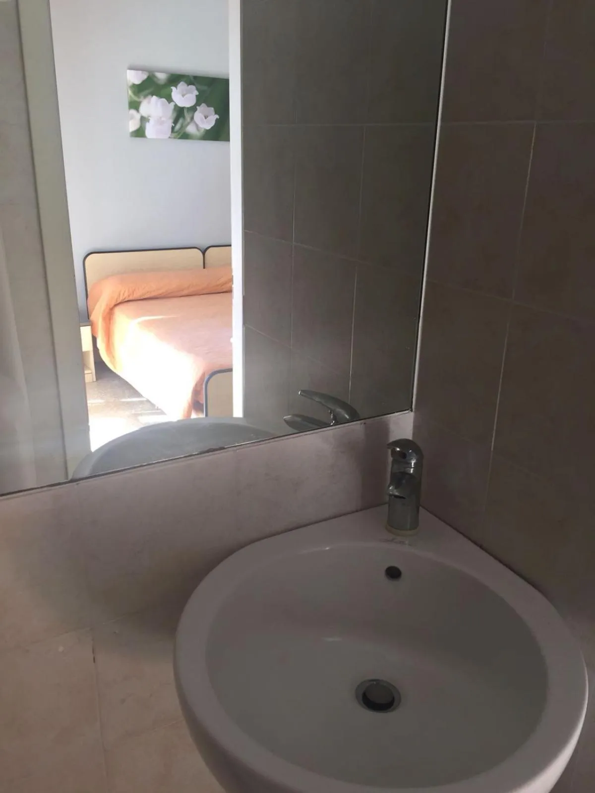 Bathroom in Hotel Ausonia B&B RiMiNi