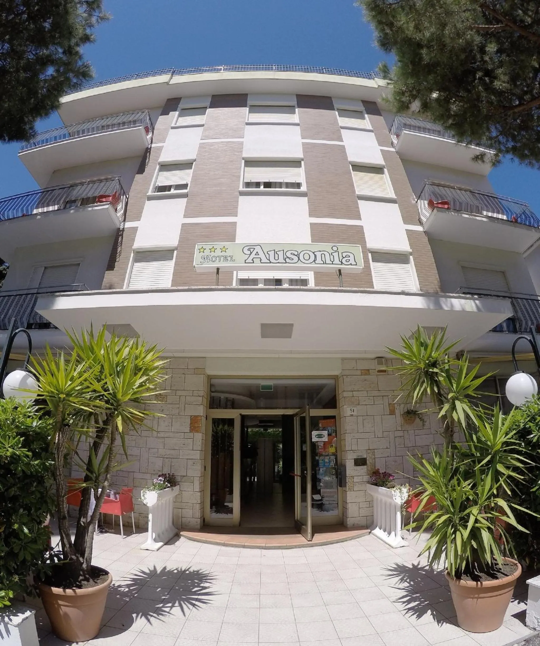 Property building in Hotel Ausonia B&B RiMiNi