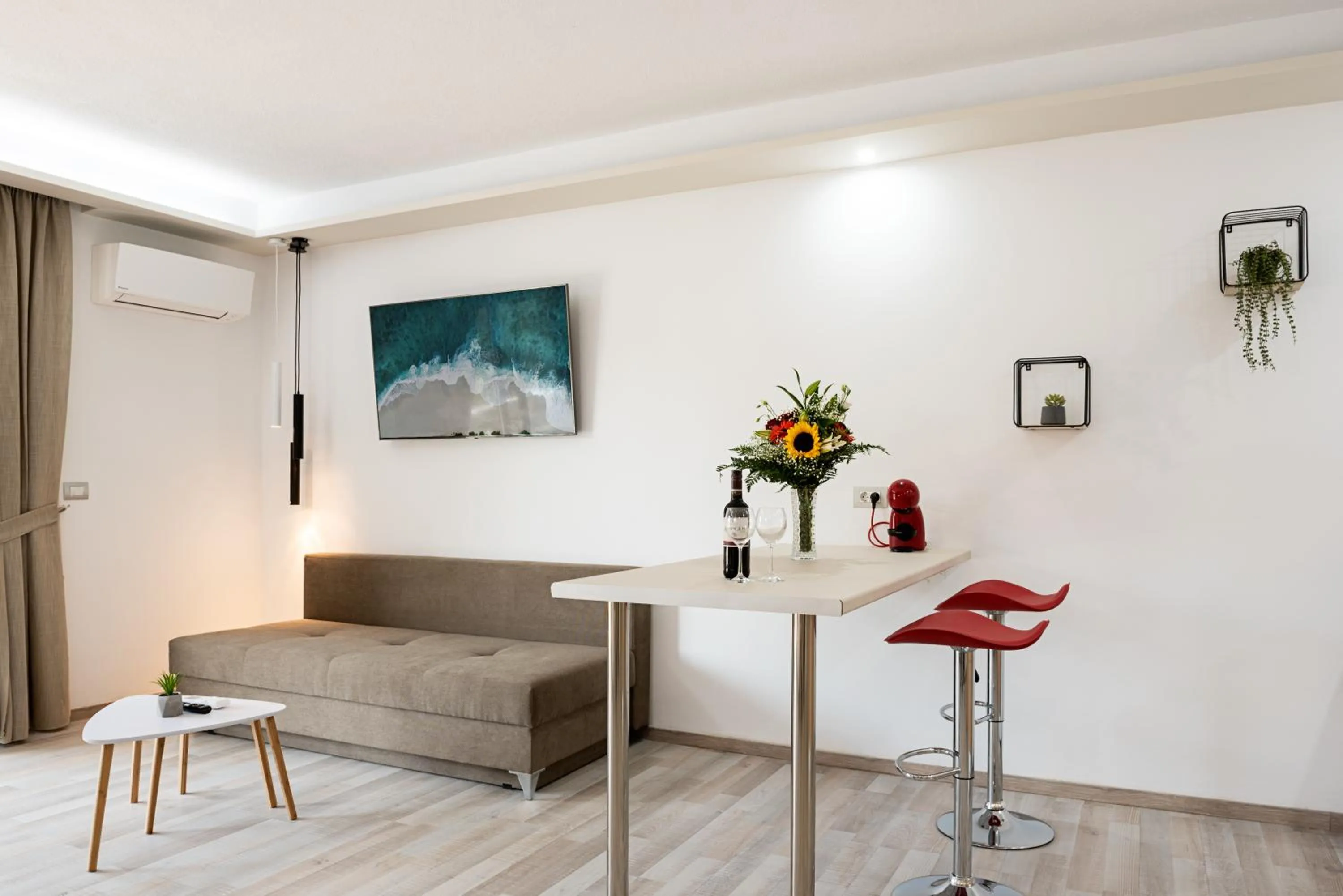 Terinikos Sunny Garden Hotel & Junior Suites New Renovation 2025