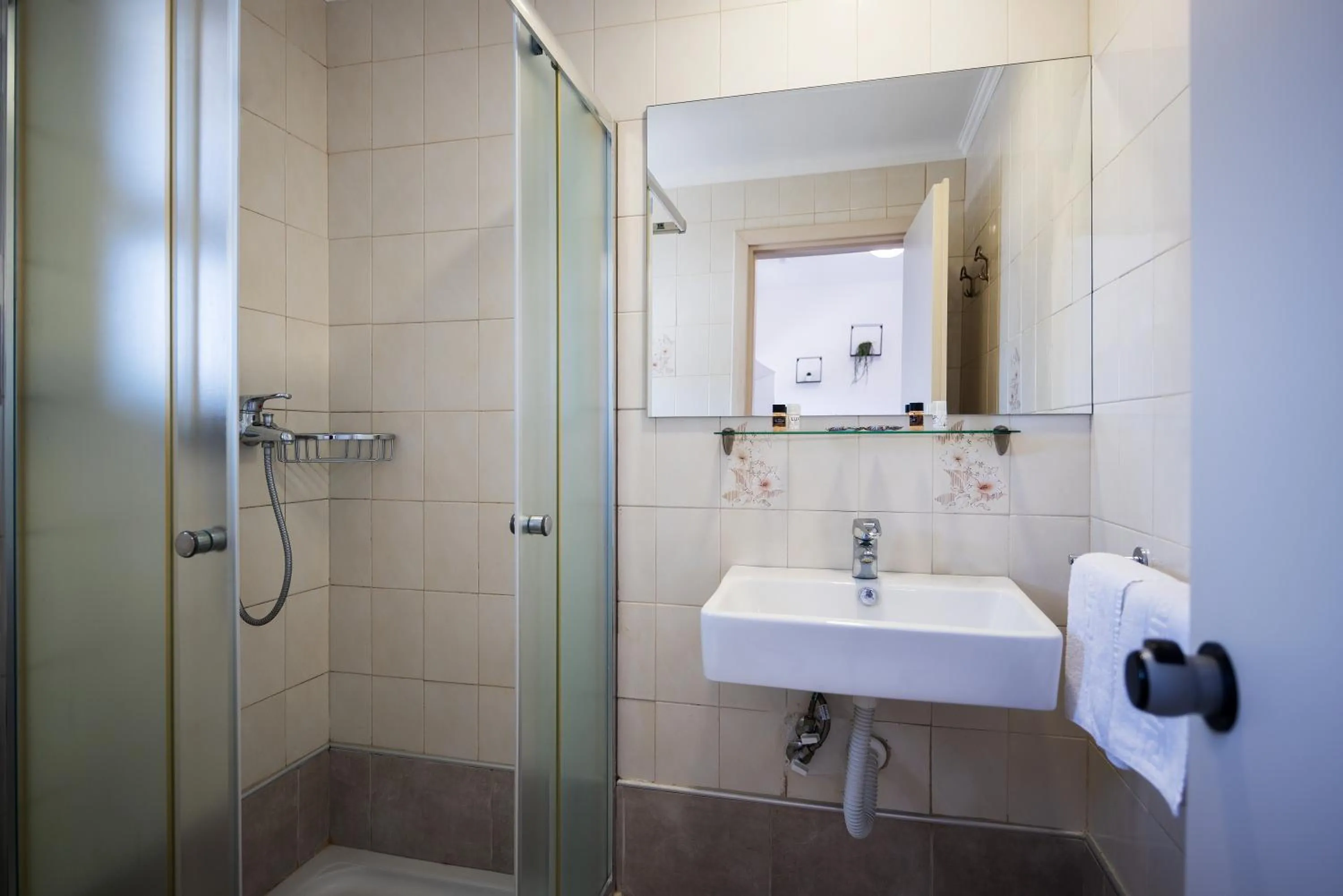 Bathroom in Terinikos Sunny Garden Hotel & Junior Suites New Renovation 2025