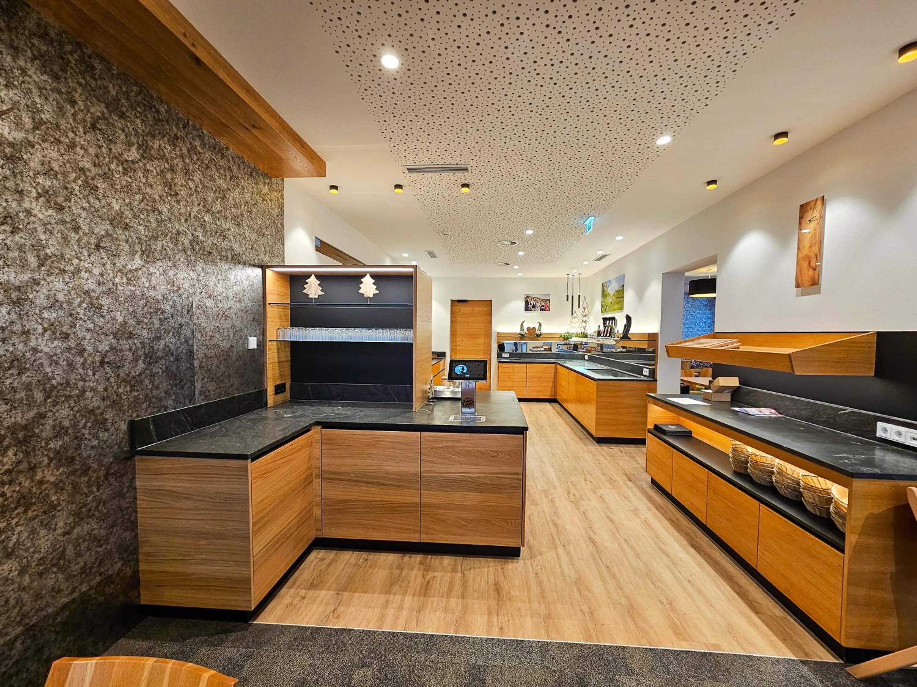 Restaurant/places to eat in Hotel Alpenfeuer Montafon