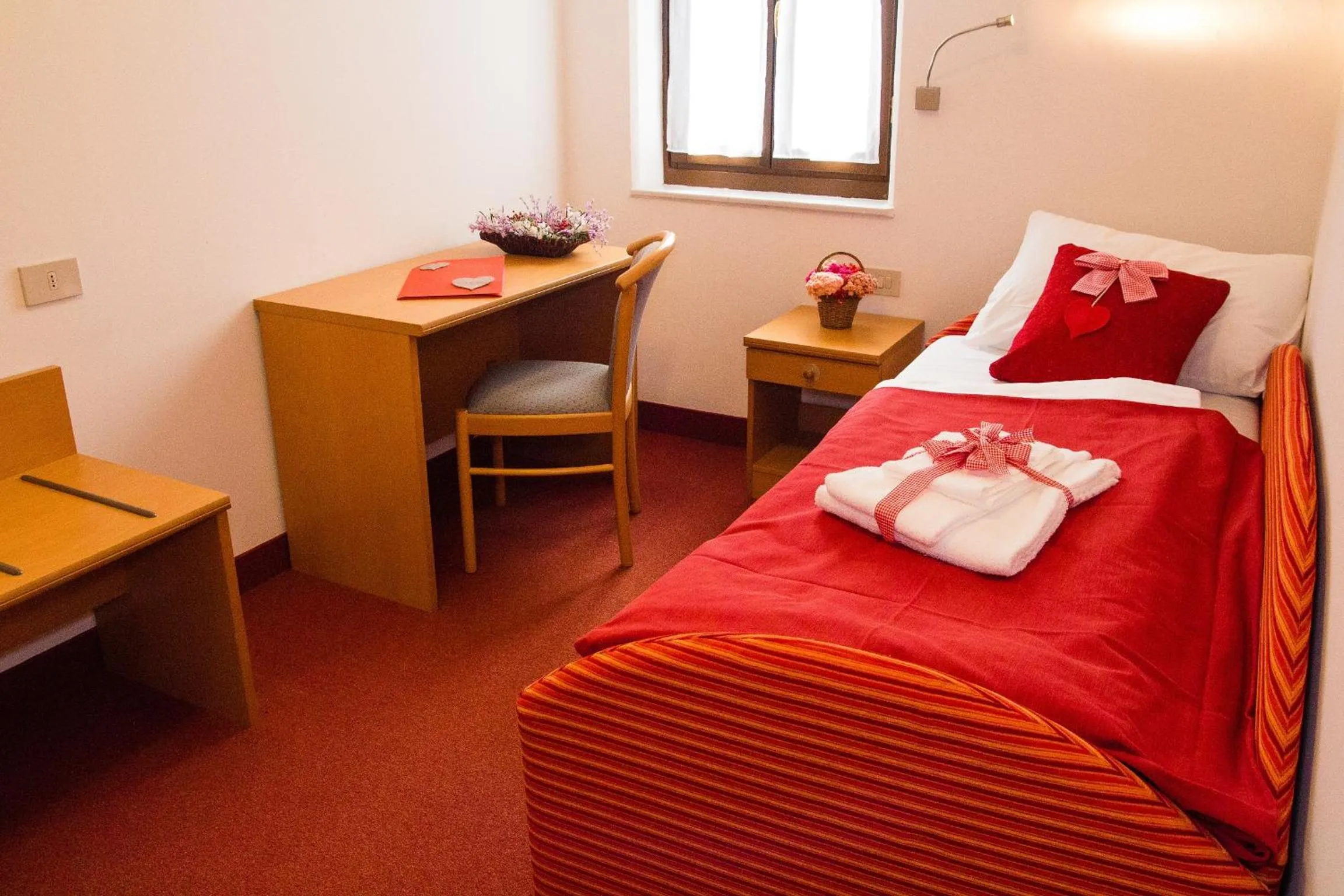 Photo of the whole room, Bed in GH Hotel Piaz