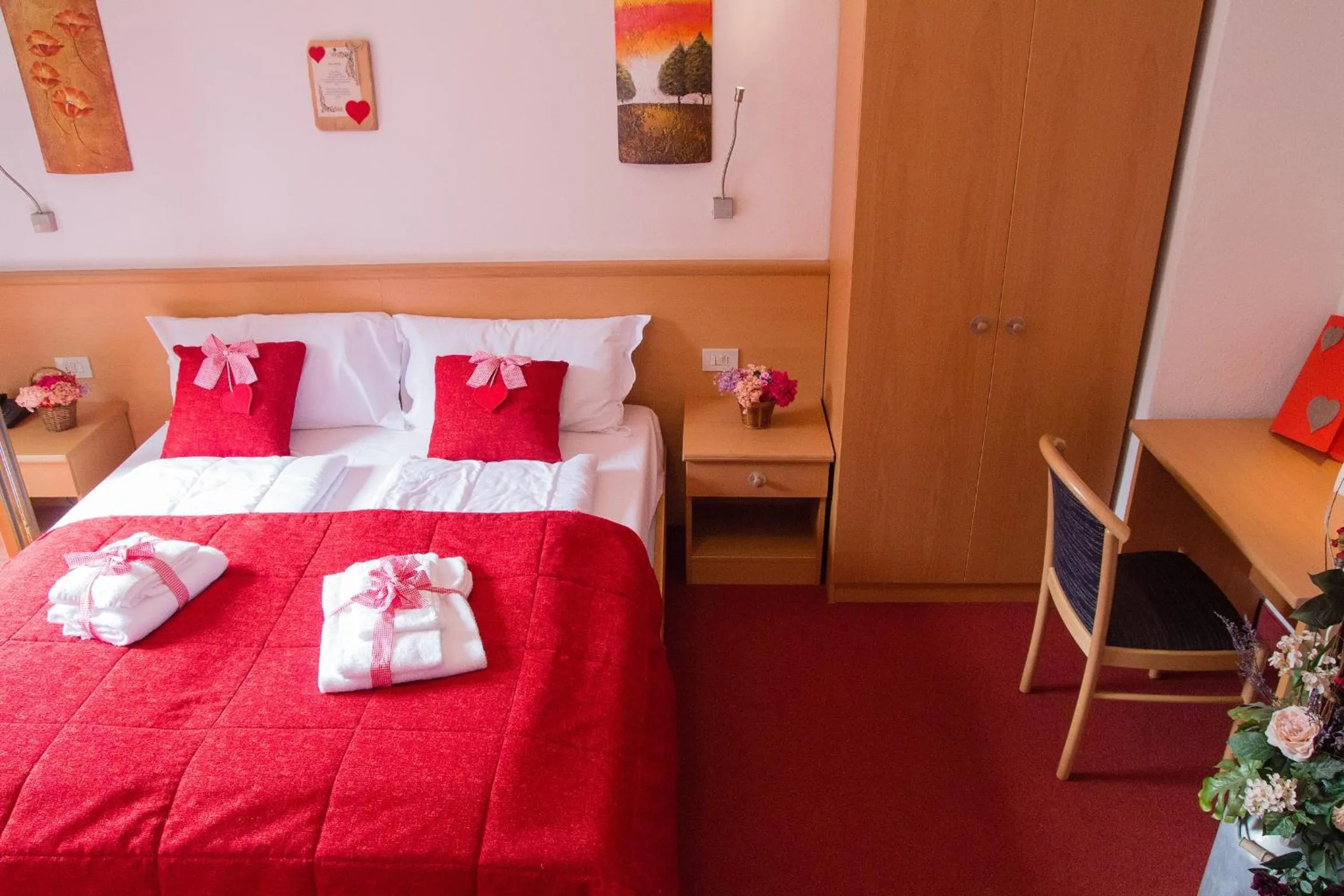 Photo of the whole room, Bed in GH Hotel Piaz