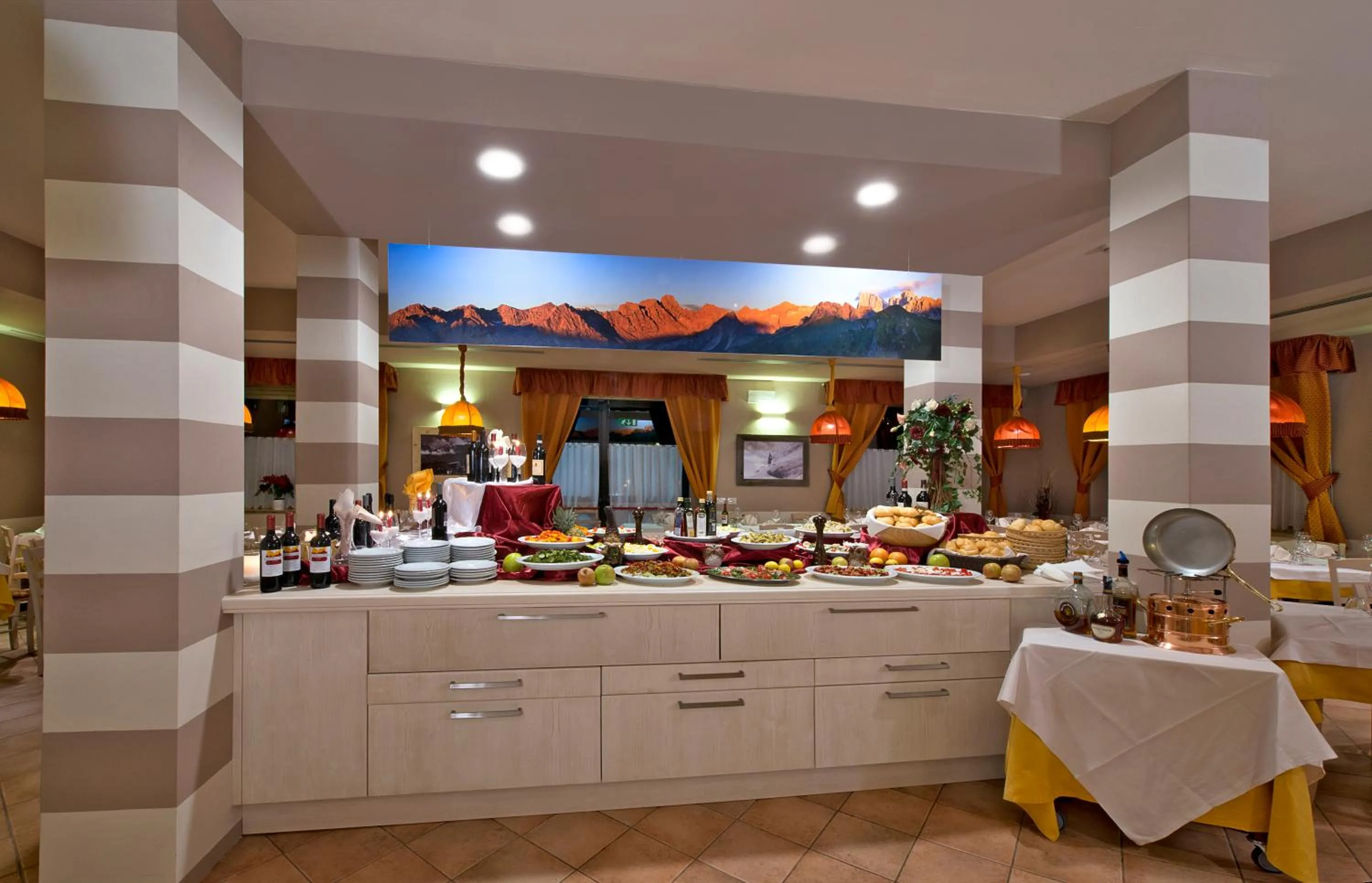 Restaurant/places to eat in GH Hotel Piaz