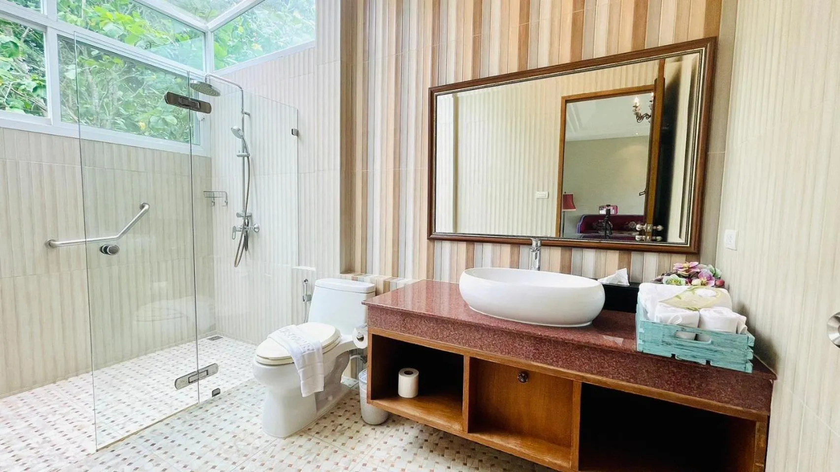 Shower in Baan Ing Khao