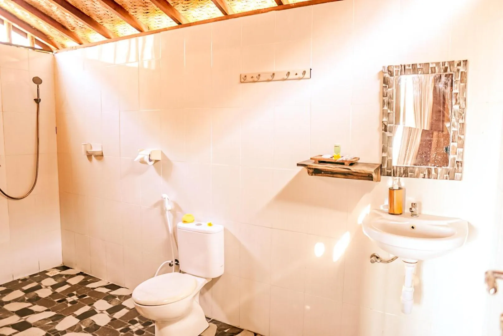 Bataran Garden Cottage