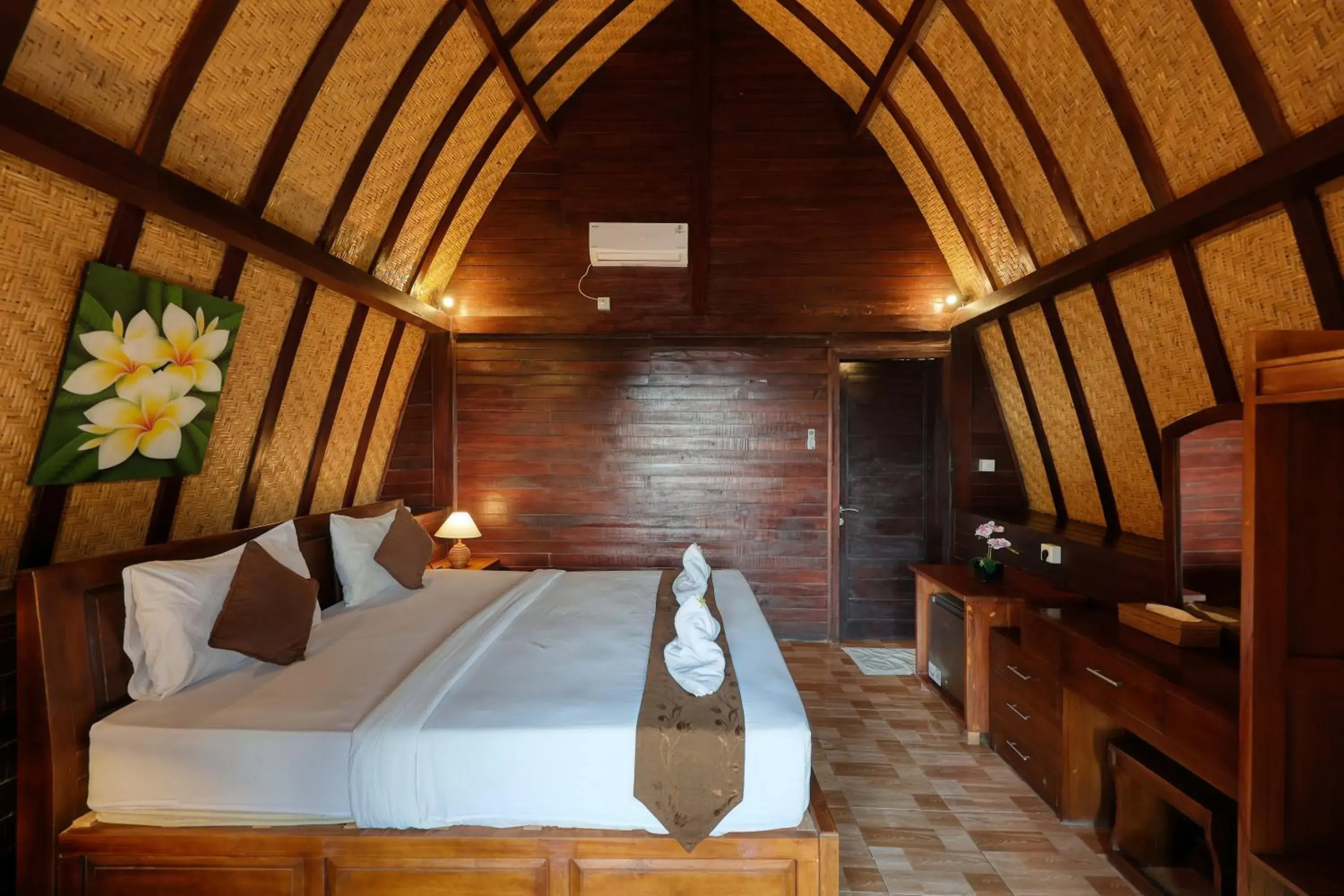 Double Bungalow Garden View in Bataran Garden Cottage Double Bungalow Garden View in Bataran Garden Cottage