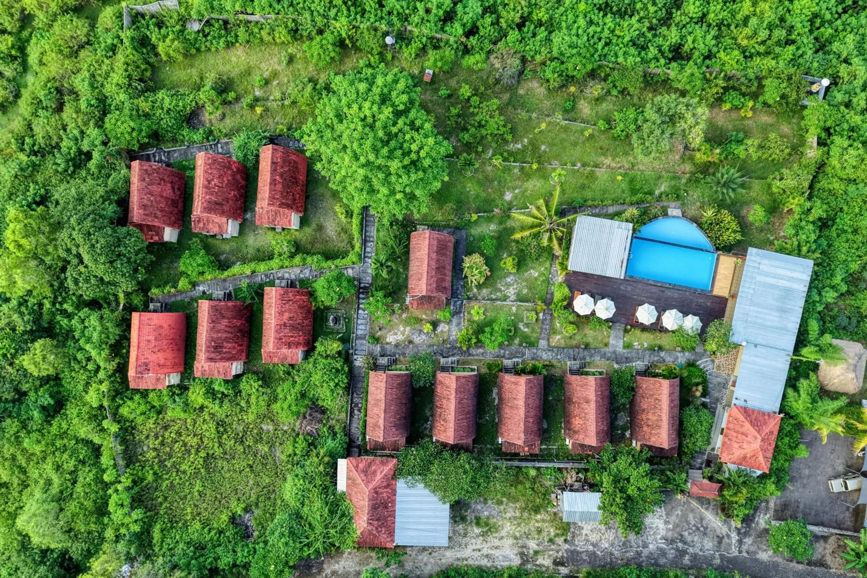 Property building in Bataran Garden Cottage