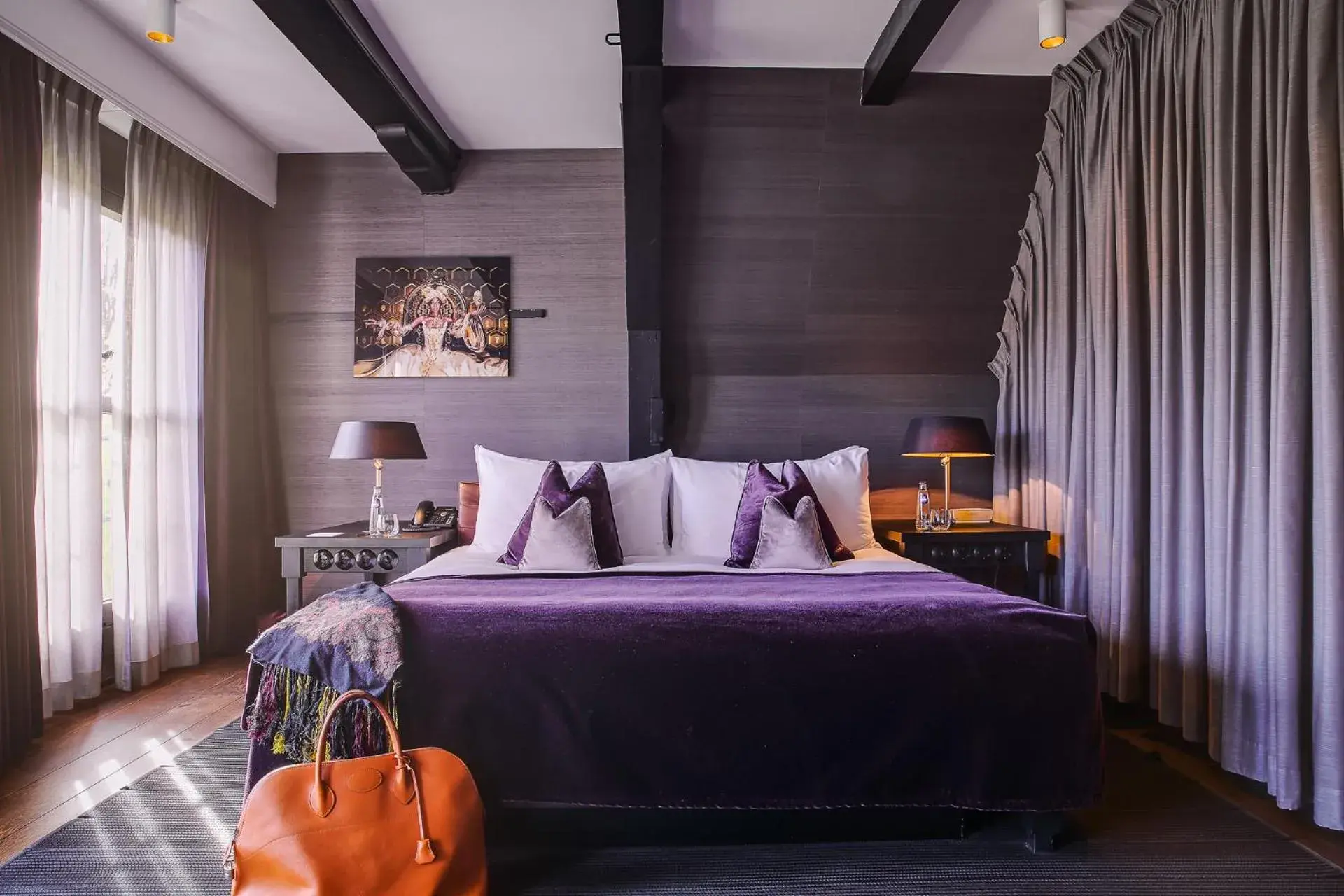 Executive Suite in Canal House Executive Suite in Canal House