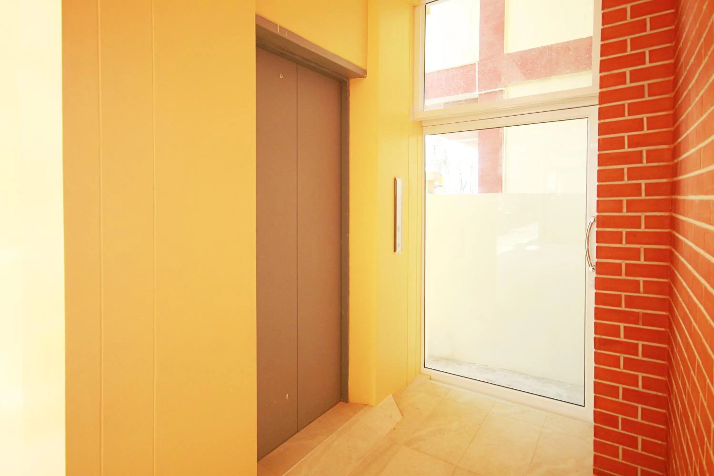 Area and facilities in Happy Hostel