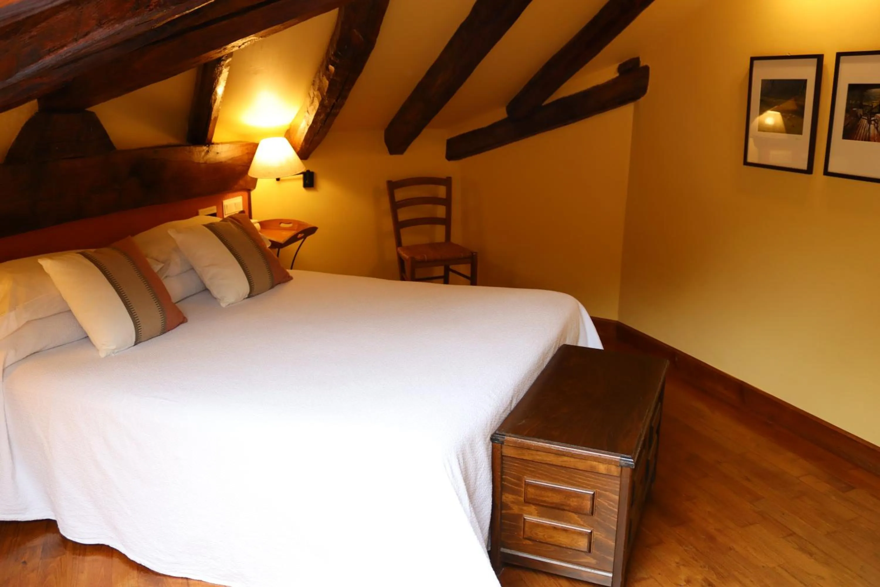 Bed in Hostal Rural Irigoienea