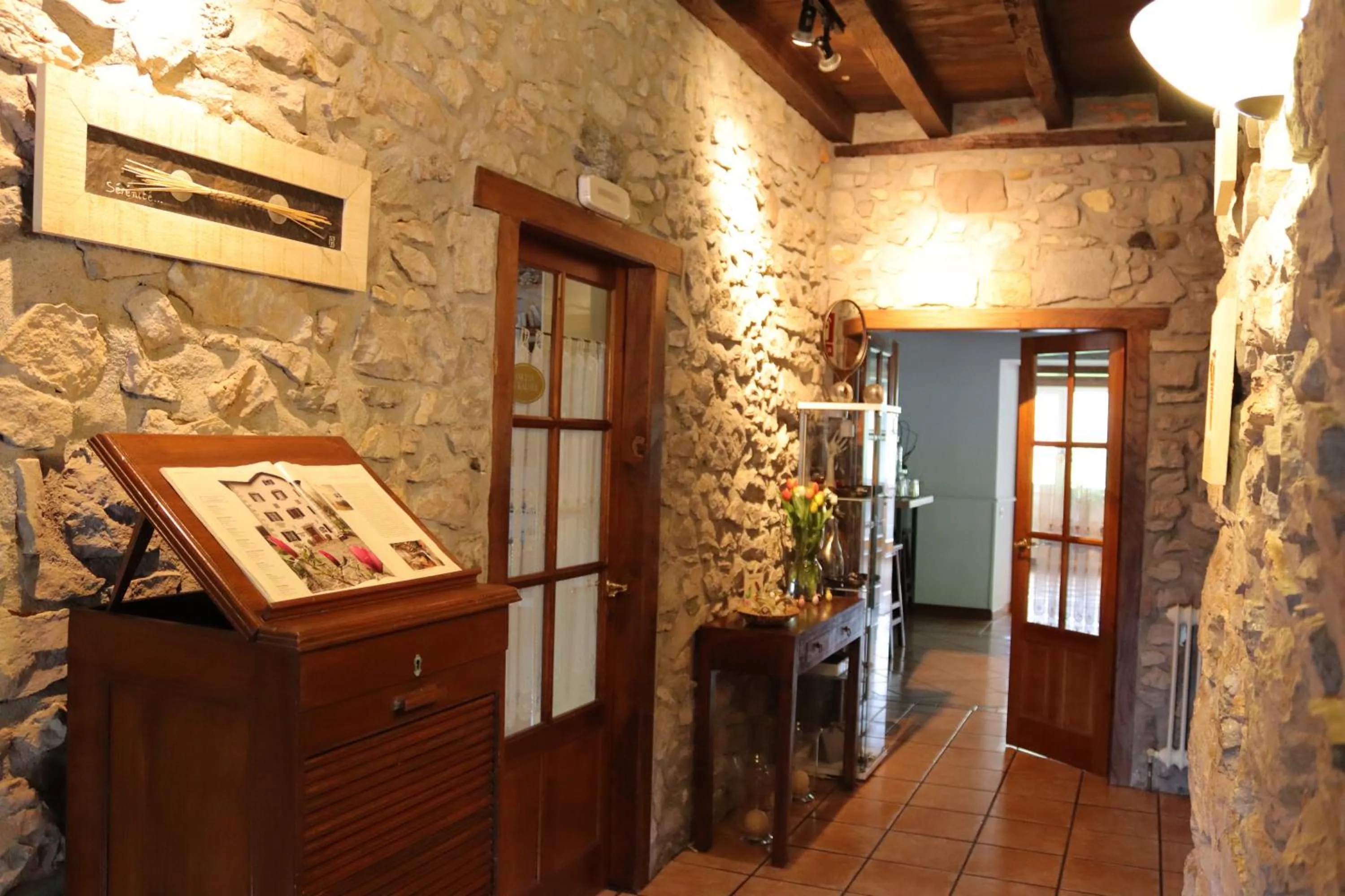 Lobby or reception in Hostal Rural Irigoienea
