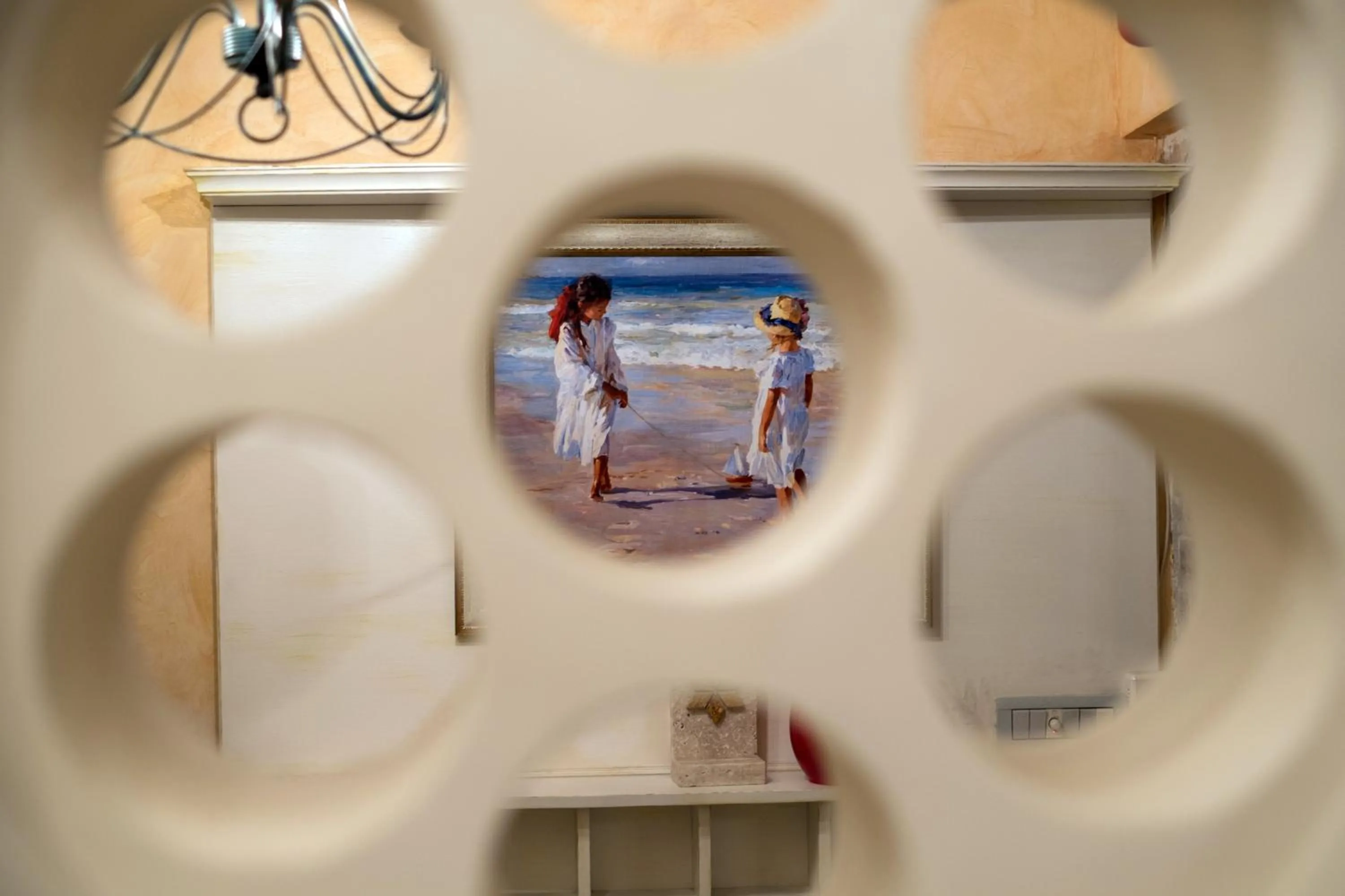 Decorative detail in Hotel Azimut