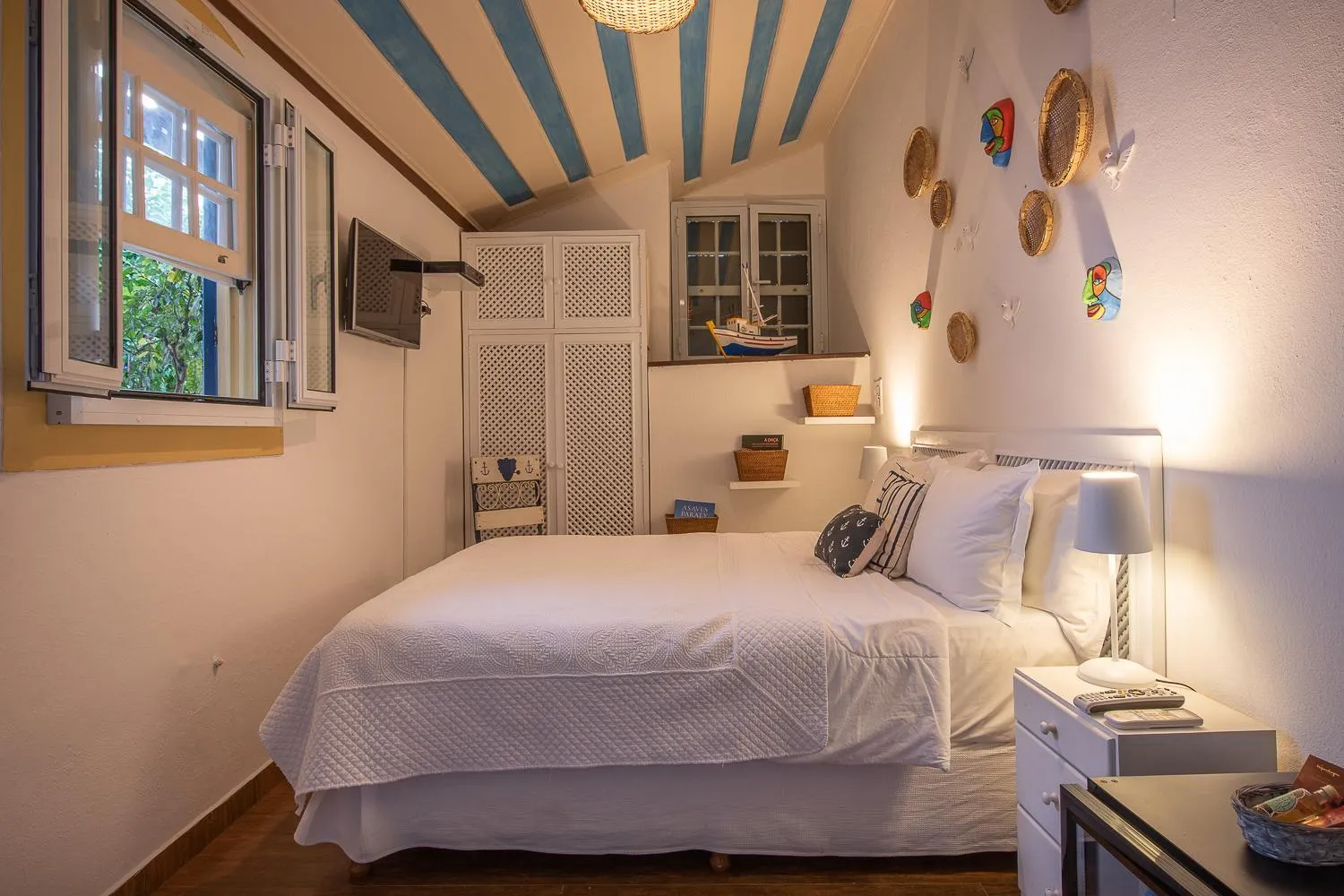 Bedroom, Bed in Sandi Hotel