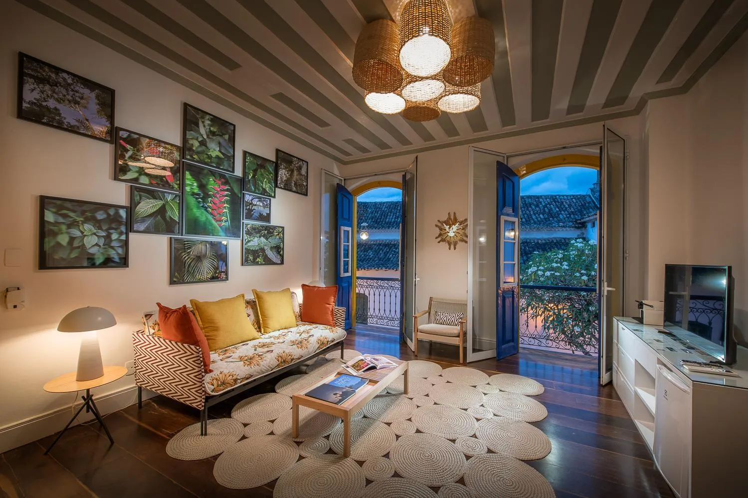 Living room in Sandi Hotel