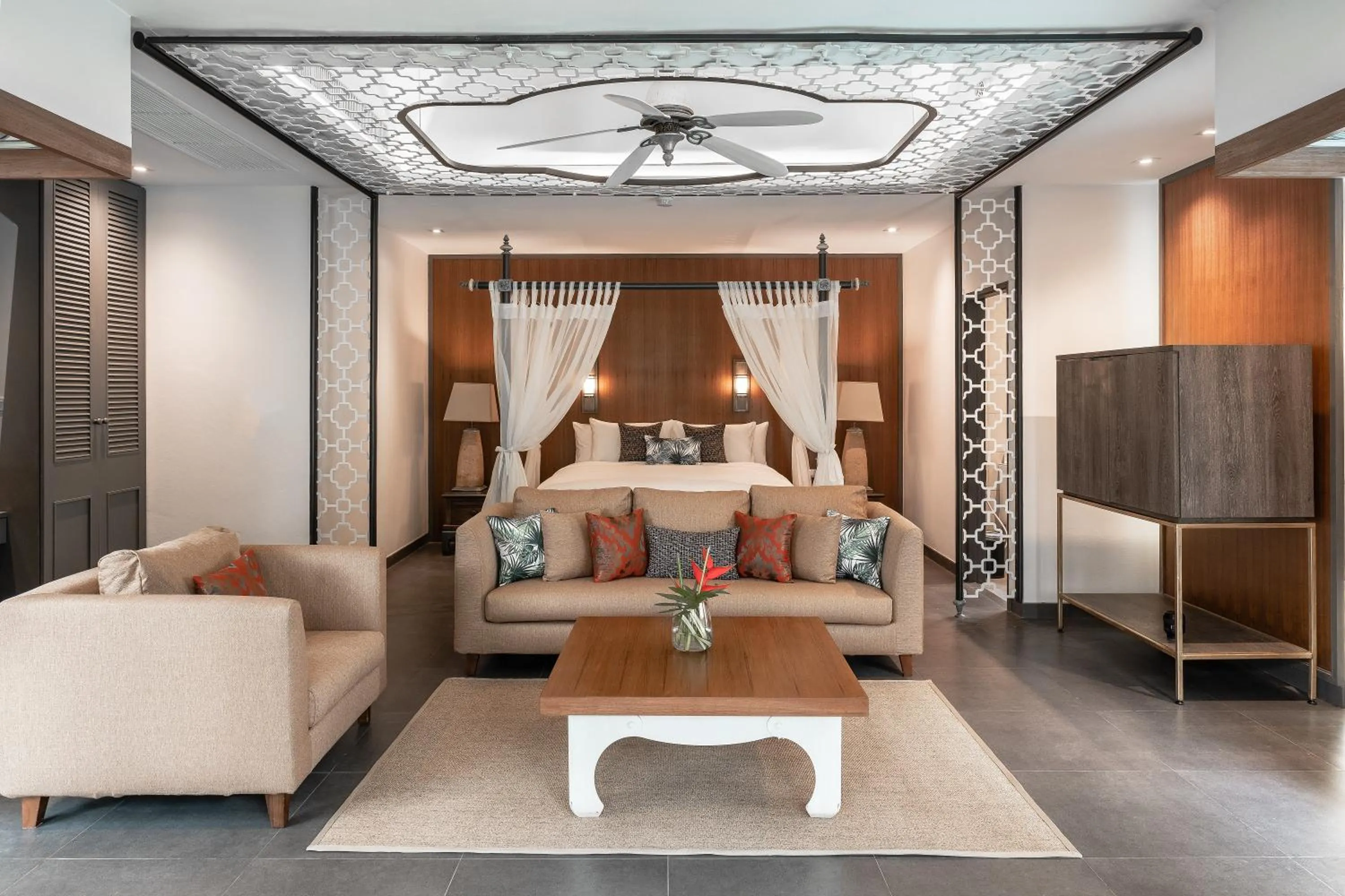 Bed in Dewa Phuket Resort & Villas