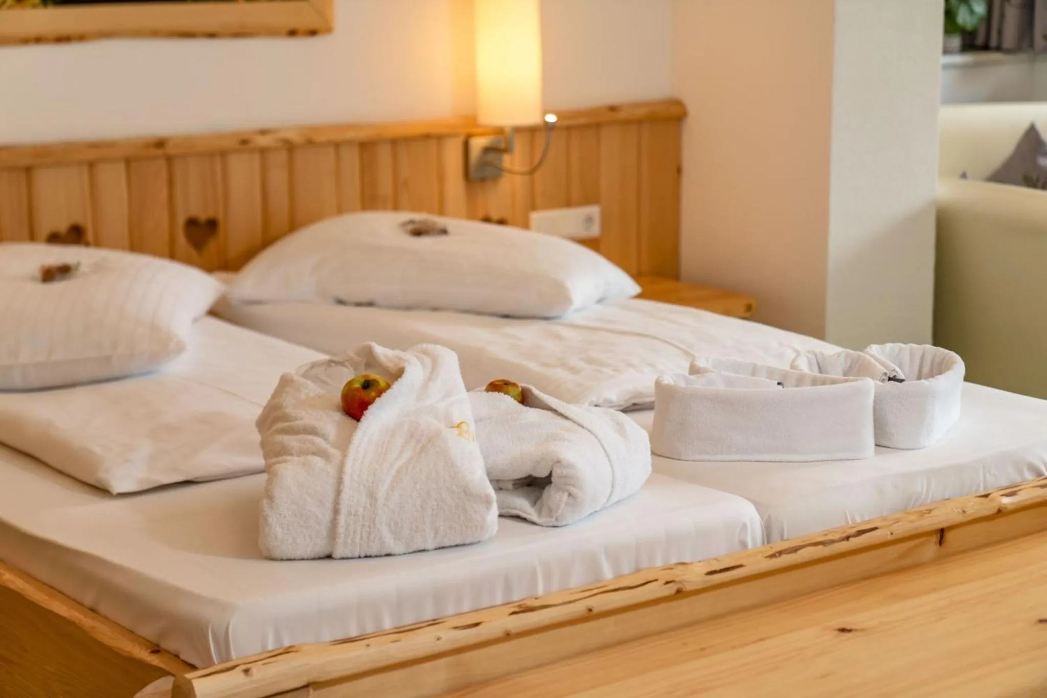 Photo of the whole room, Bed in Hartweger's Hotel