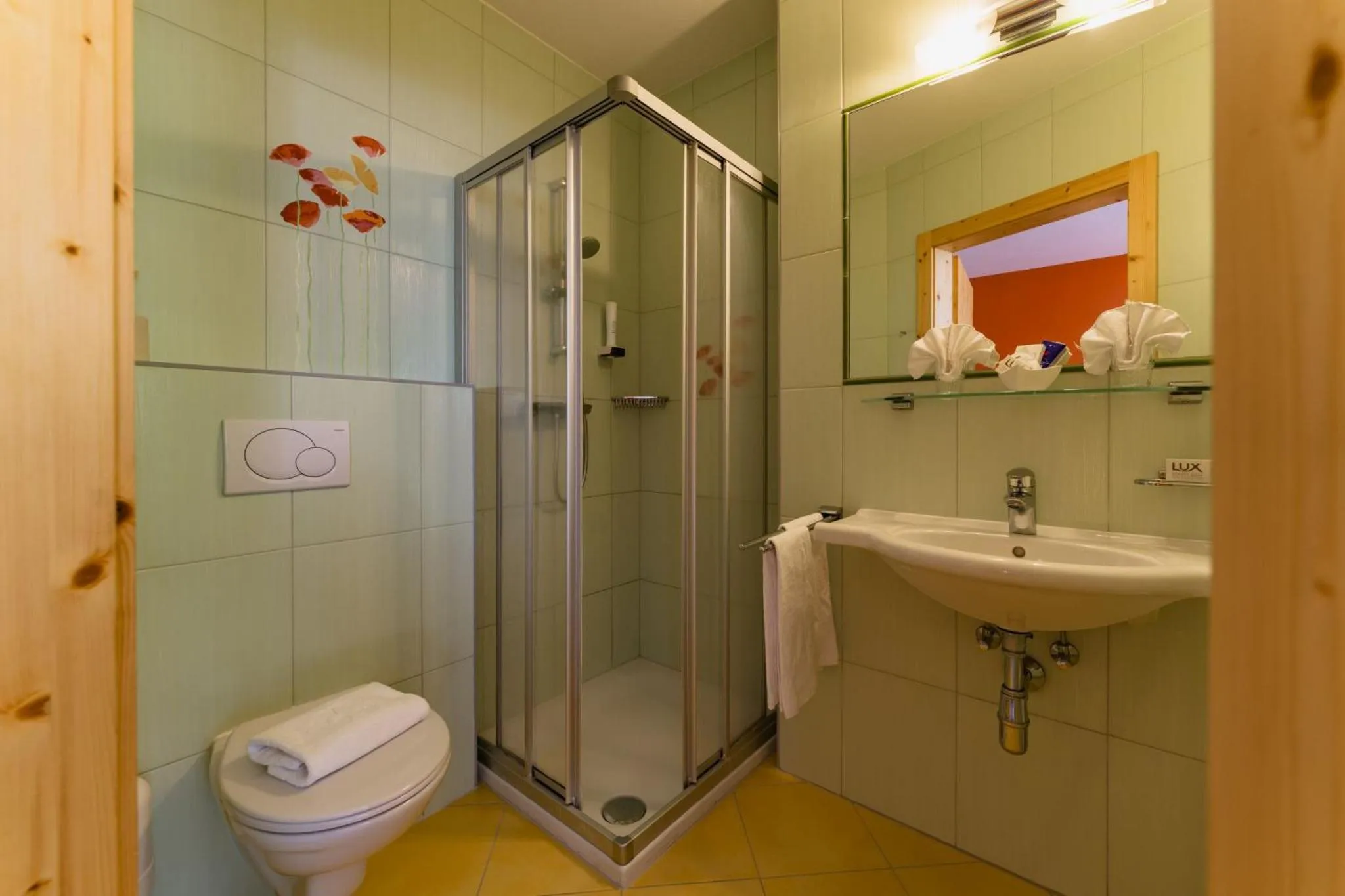 Bathroom in Hartweger's Hotel