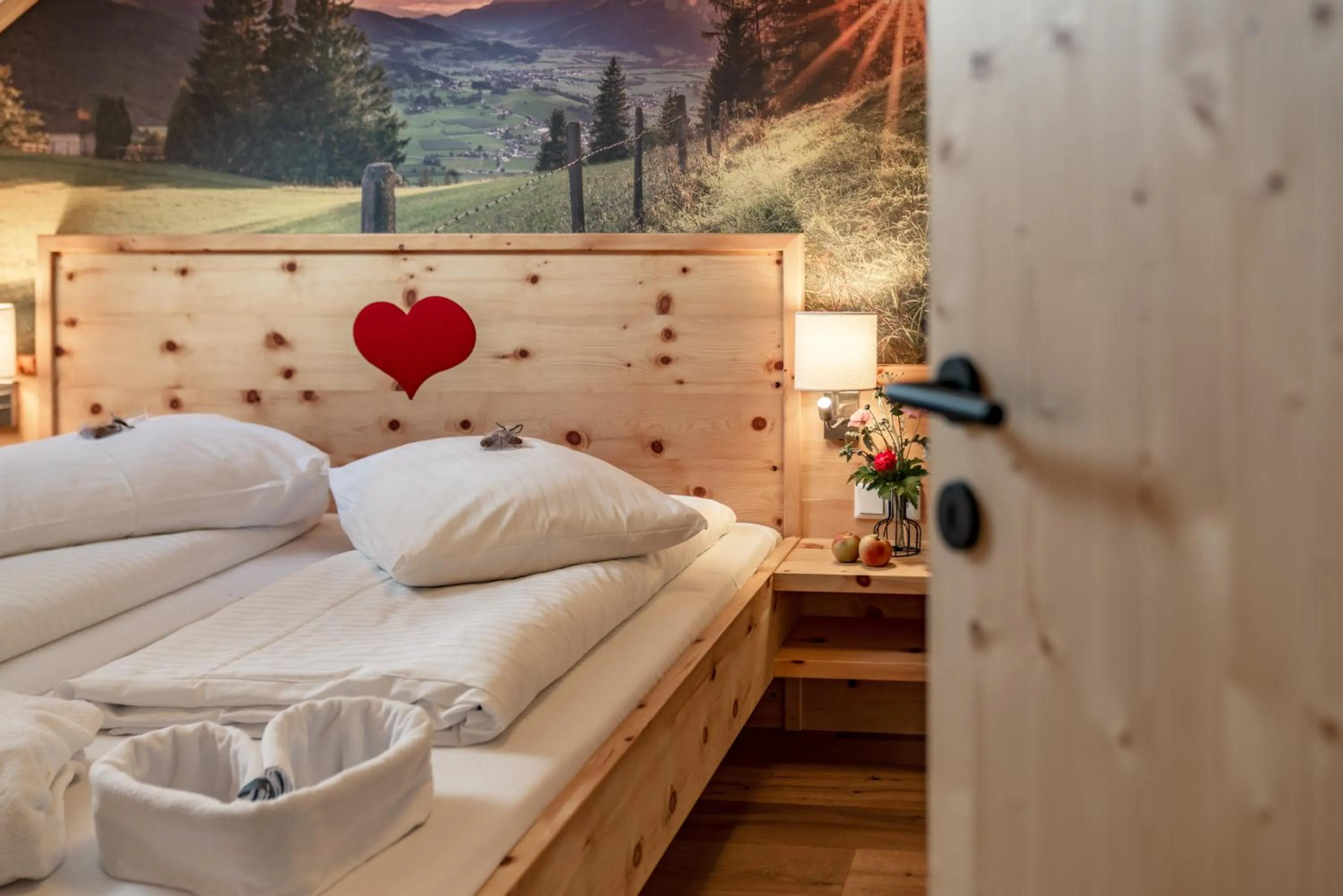 Bedroom, Bed in Hartweger's Hotel