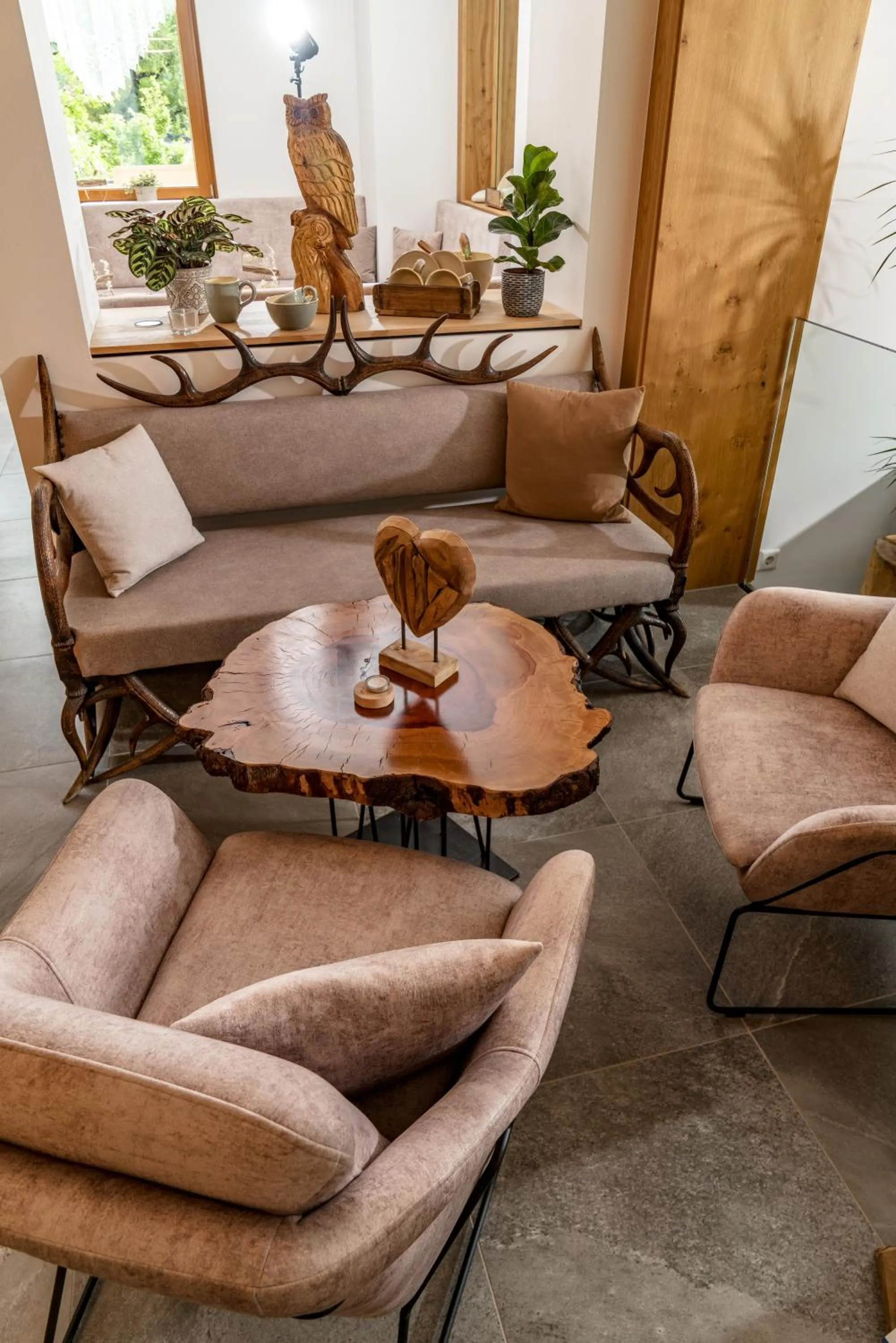 Seating area in Hartweger's Hotel